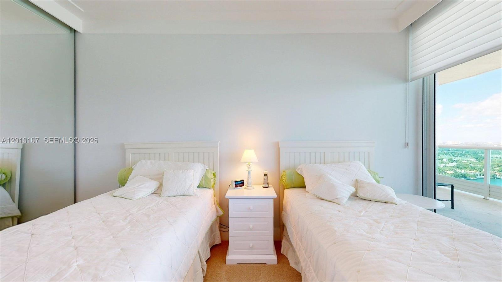 5025 Collins Ave #2206, Miami Beach FL 33140