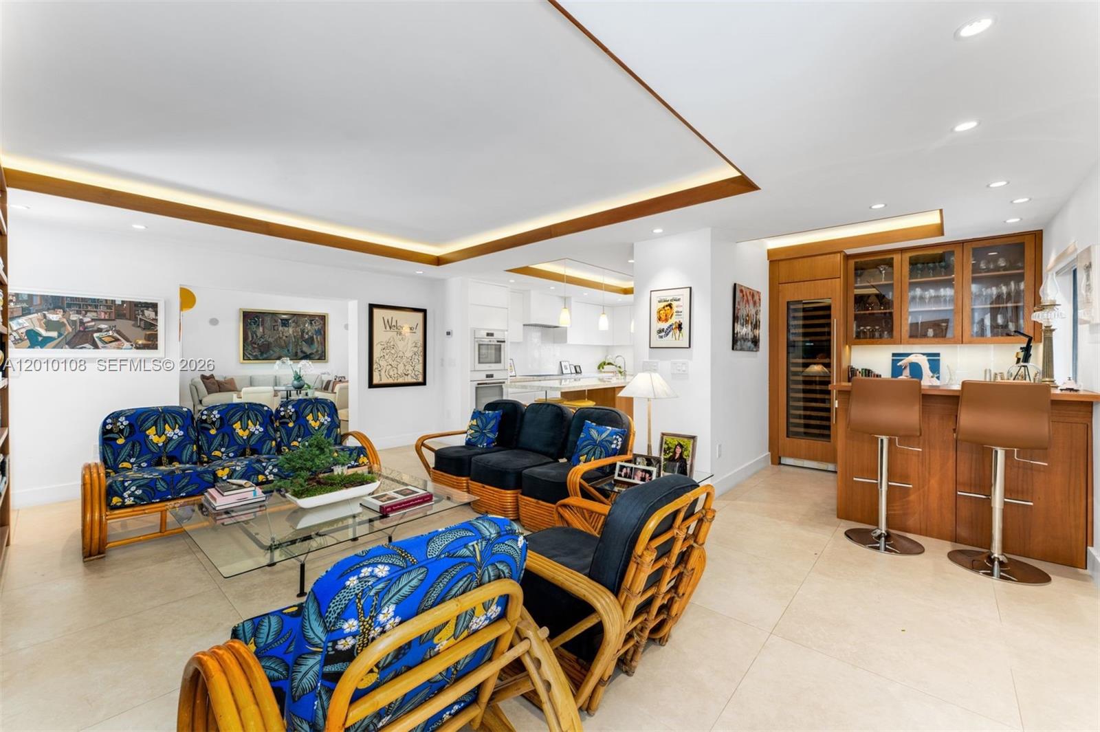 690 Warren Ln, Key Biscayne FL 33149