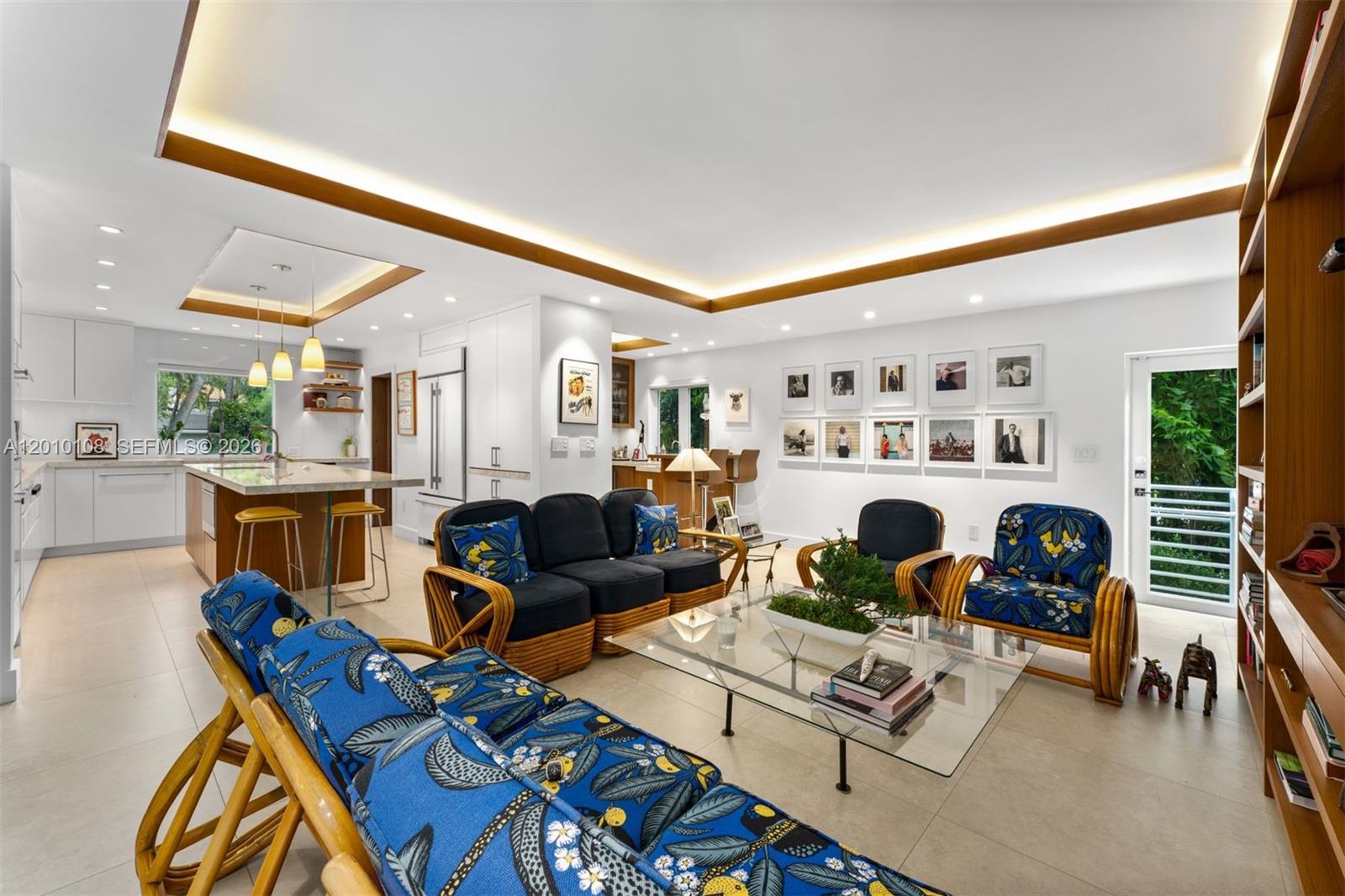 690 Warren Ln, Key Biscayne FL 33149
