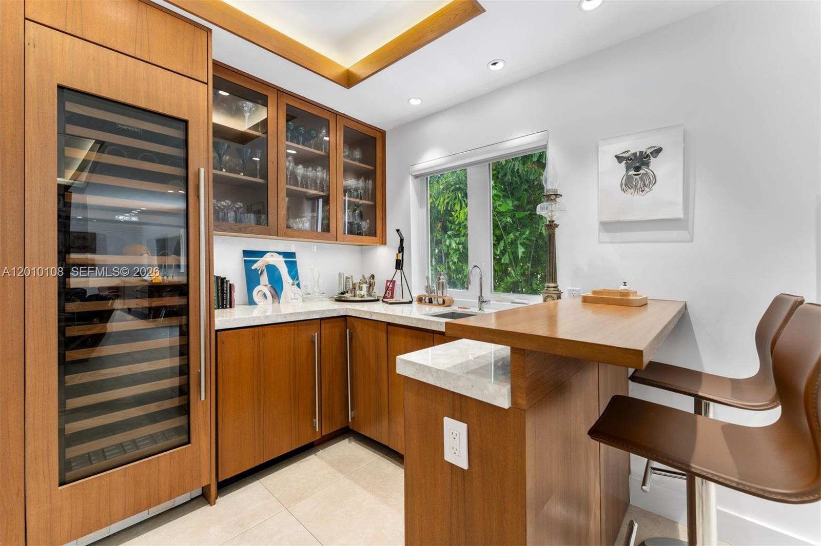 690 Warren Ln, Key Biscayne FL 33149