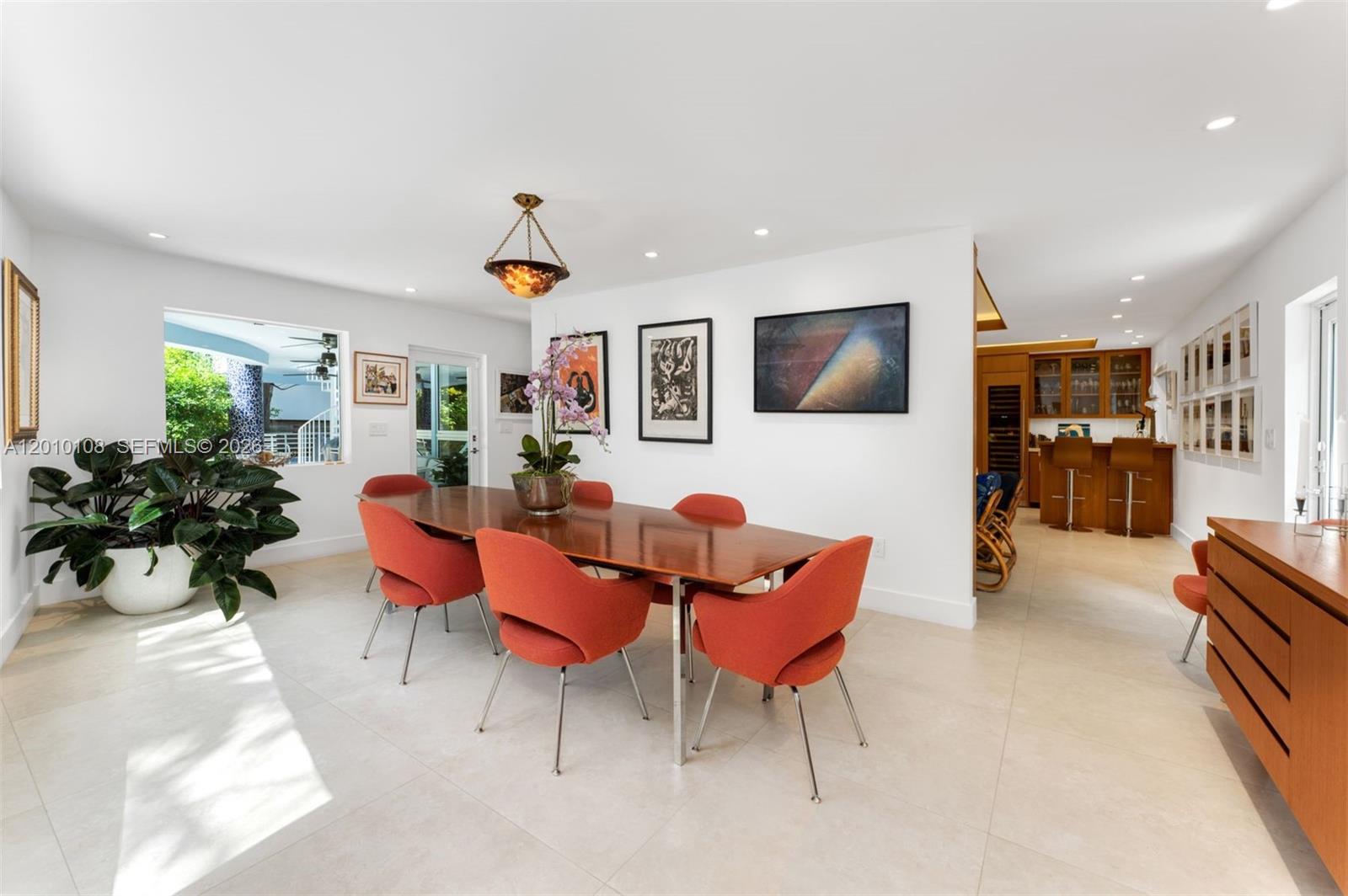 690 Warren Ln, Key Biscayne FL 33149