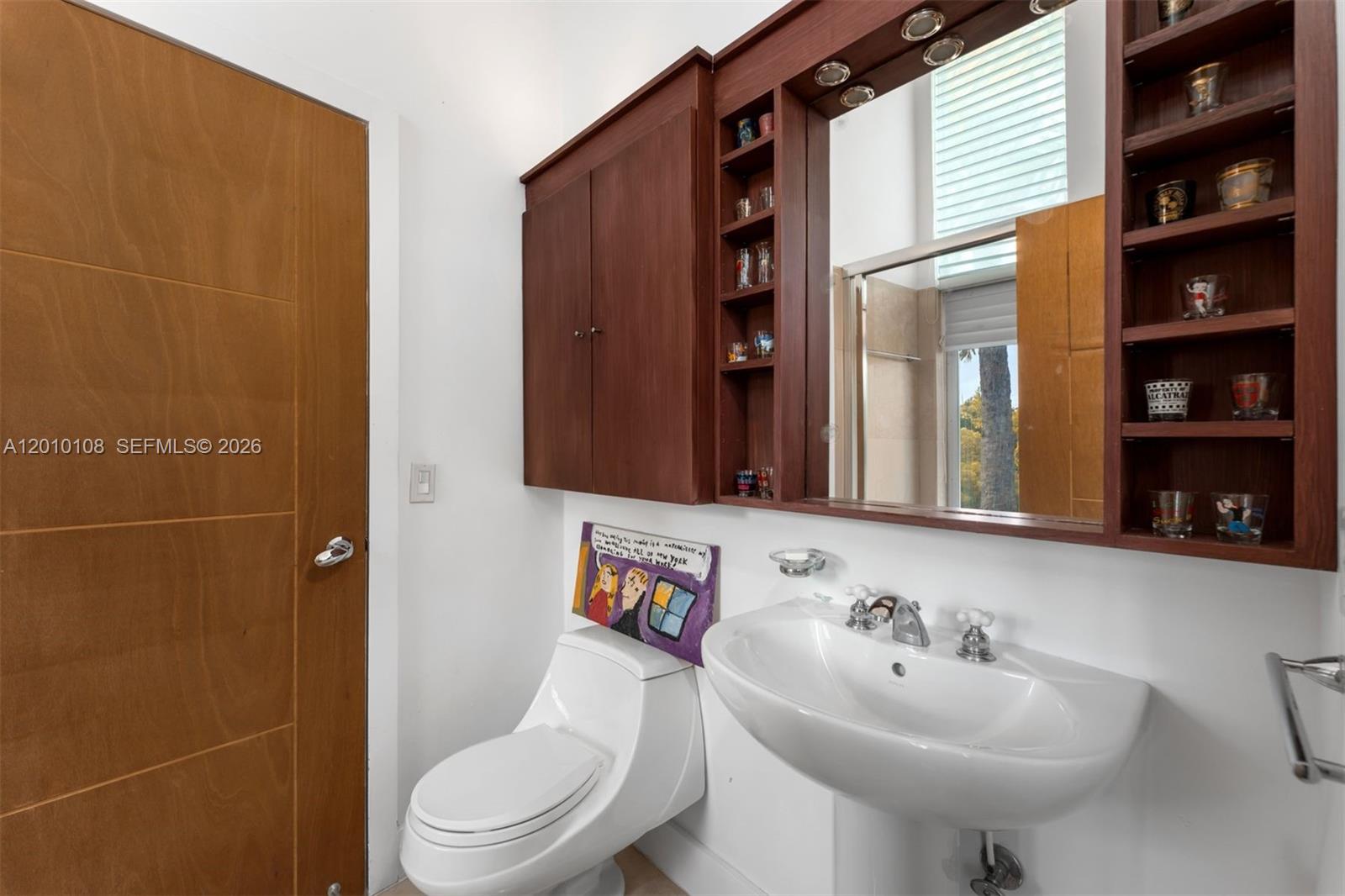 690 Warren Ln, Key Biscayne FL 33149