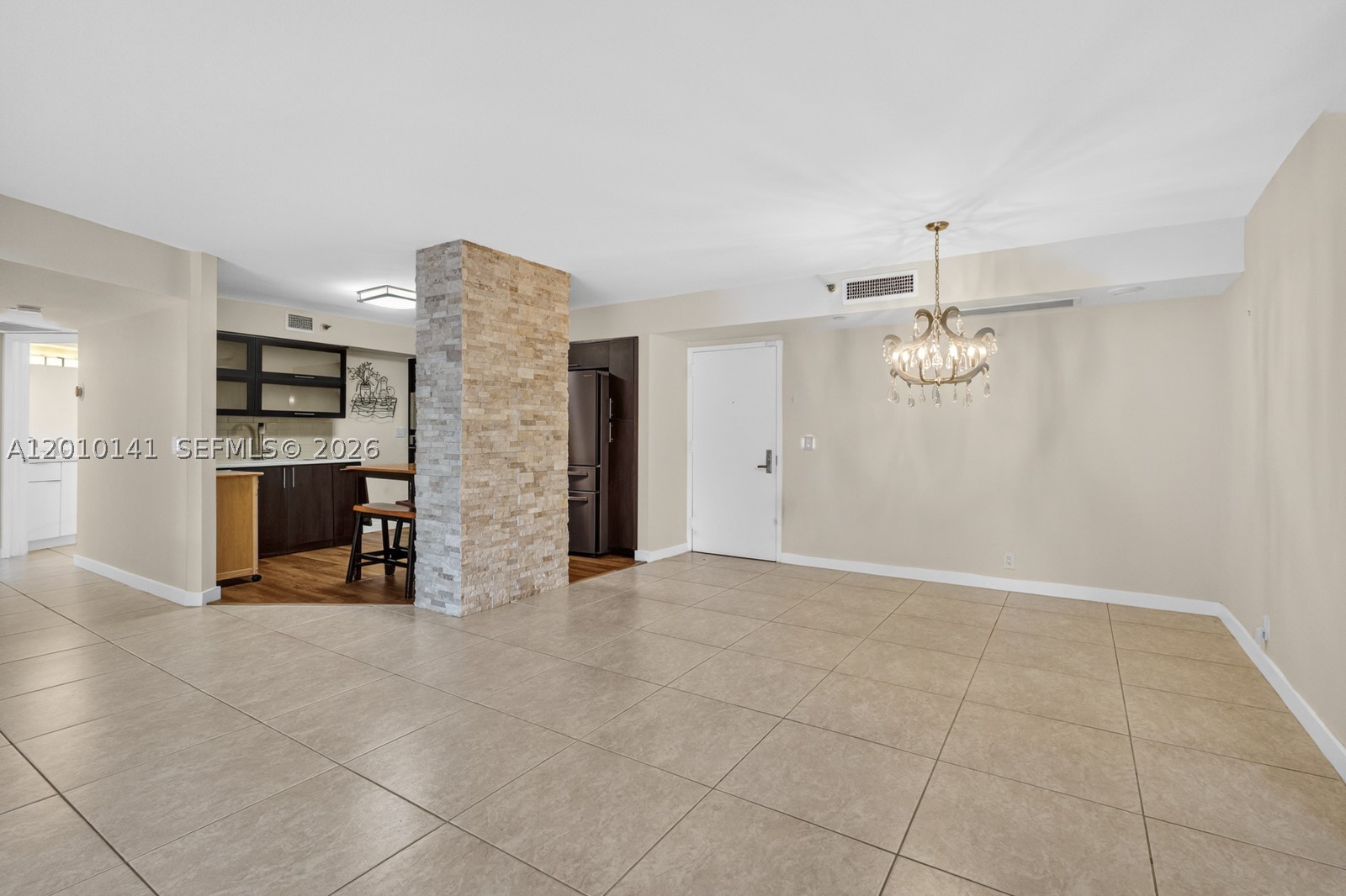3500 Mystic Pointe Dr #302, Aventura FL 33180
