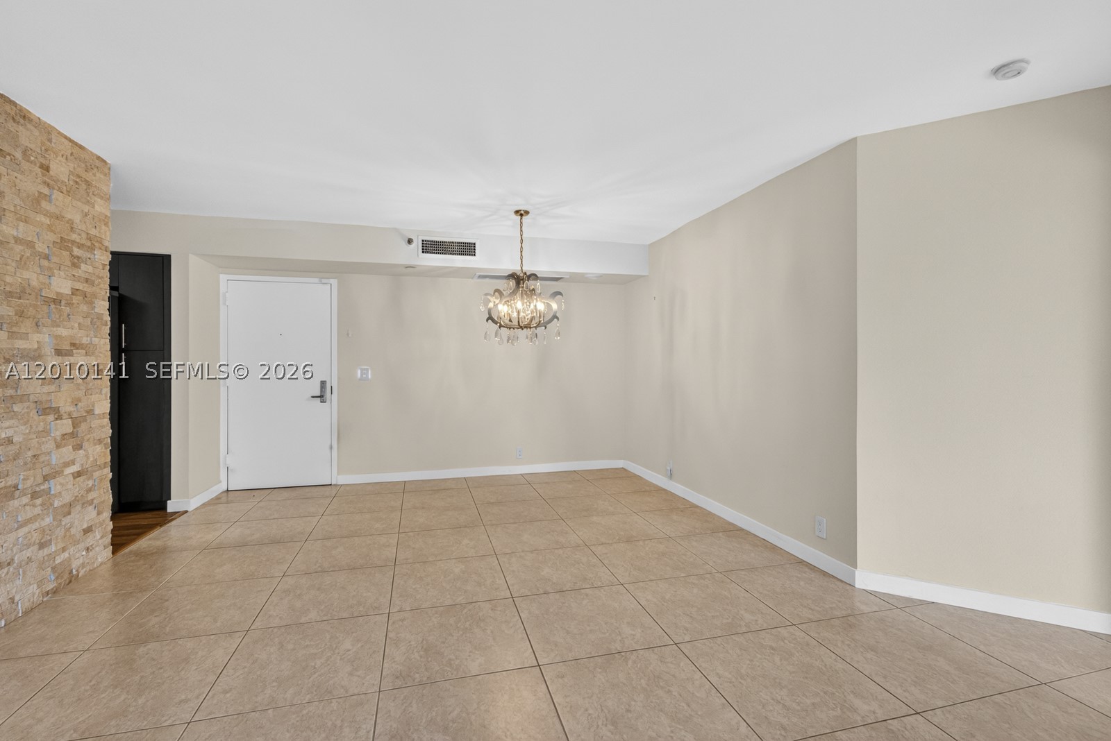 3500 Mystic Pointe Dr #302, Aventura FL 33180