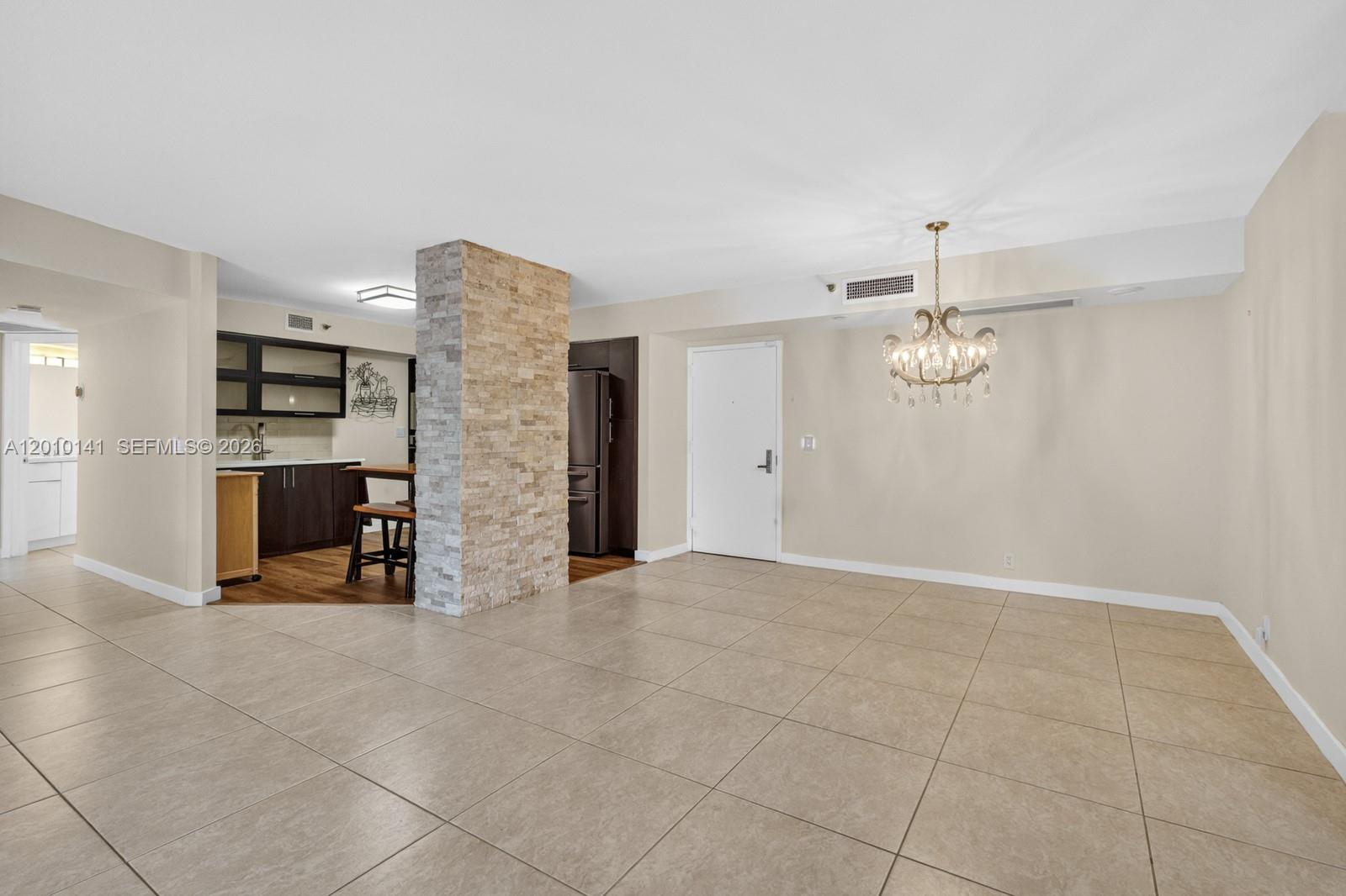 3500 Mystic Pointe Dr #302, Aventura FL 33180