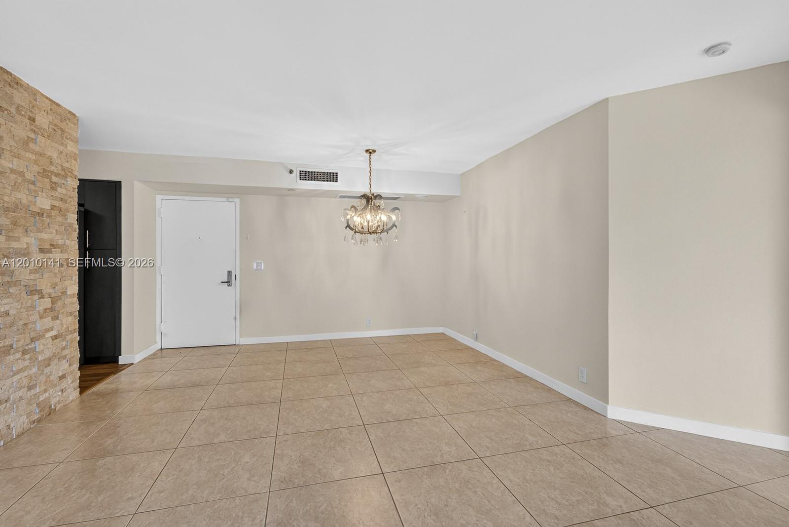 3500 Mystic Pointe Dr #302, Aventura FL 33180