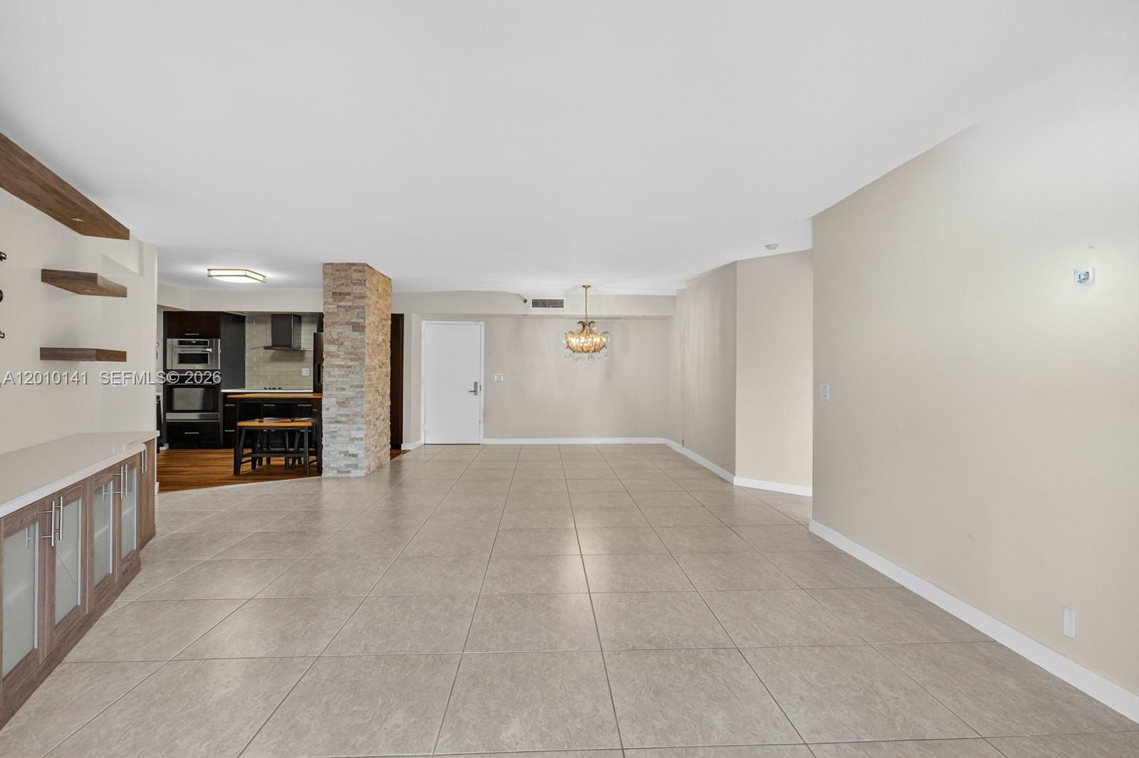 3500 Mystic Pointe Dr #302, Aventura FL 33180