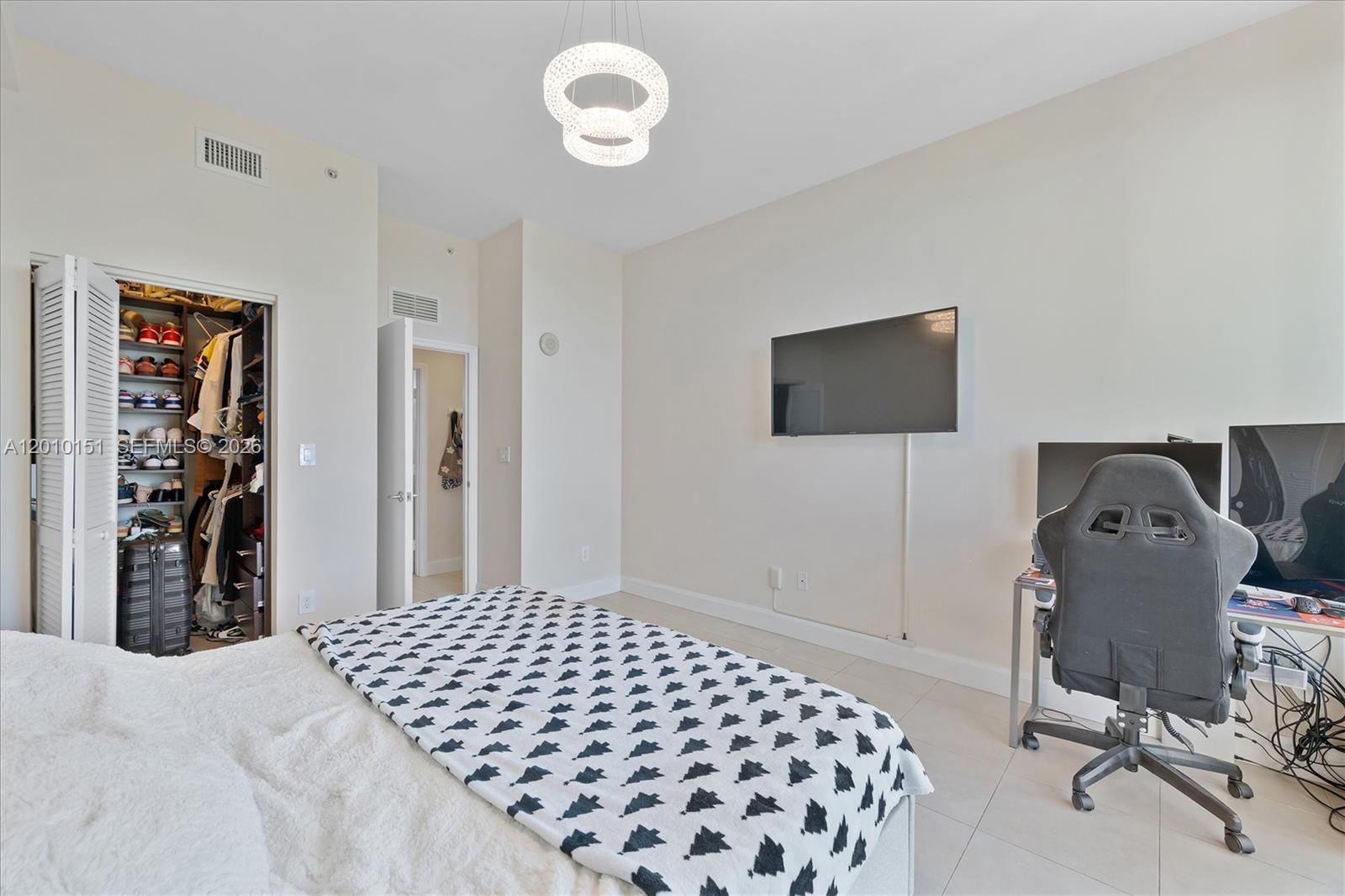 2525 SW 3rd Ave #1603, Miami FL 33129