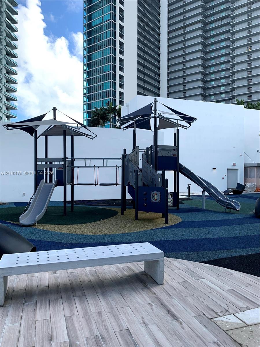 851 NE 1st Ave #2700, Miami FL 33132