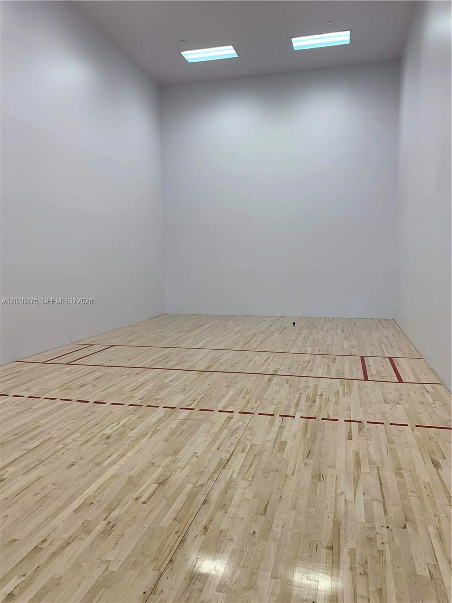 851 NE 1st Ave #2700, Miami FL 33132