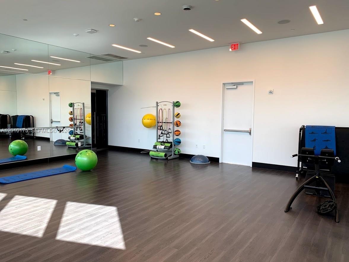 851 NE 1st Ave #2700, Miami FL 33132