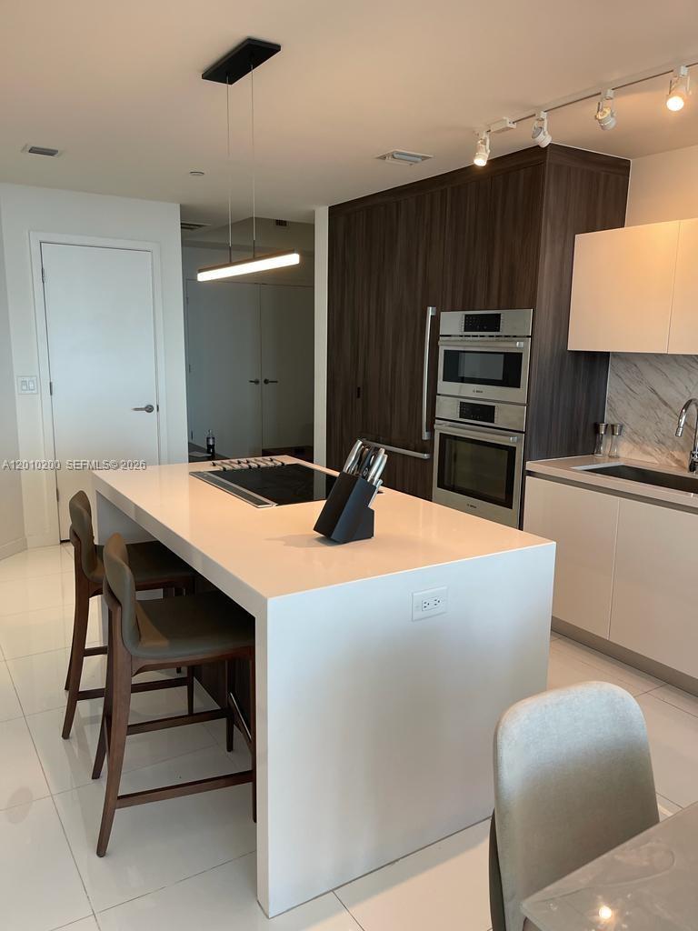 851 NE 1st Ave #3806, Miami FL 33132