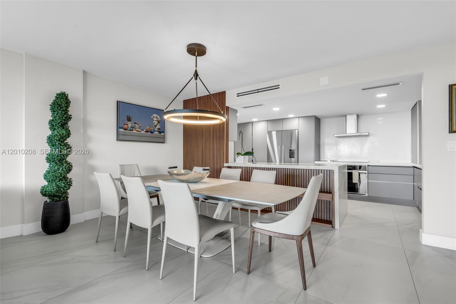 155 Ocean Lane Dr #1105, Key Biscayne FL 33149