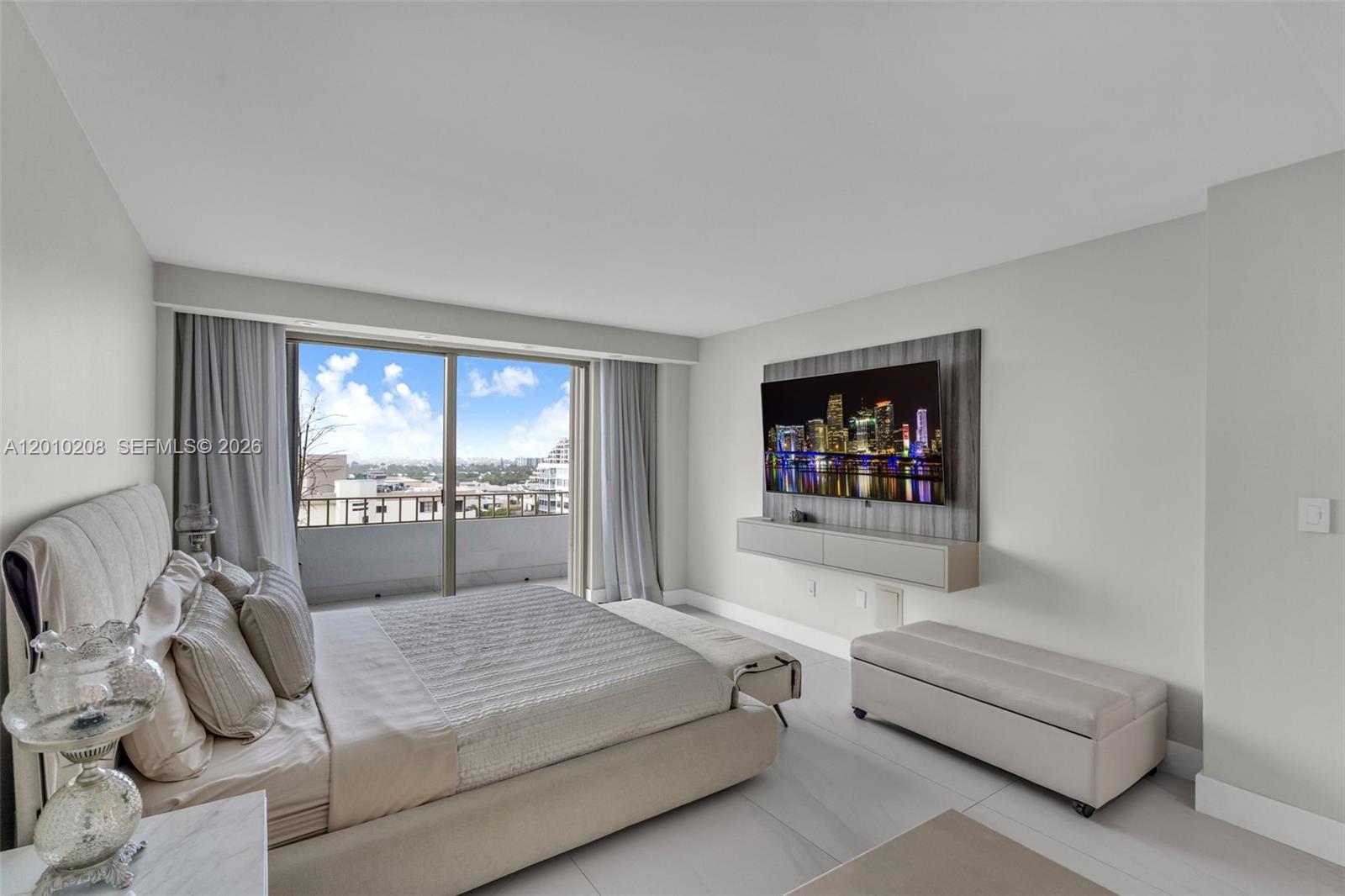 155 Ocean Lane Dr #1105, Key Biscayne FL 33149