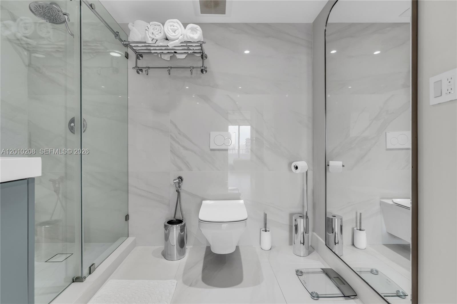 155 Ocean Lane Dr #1105, Key Biscayne FL 33149