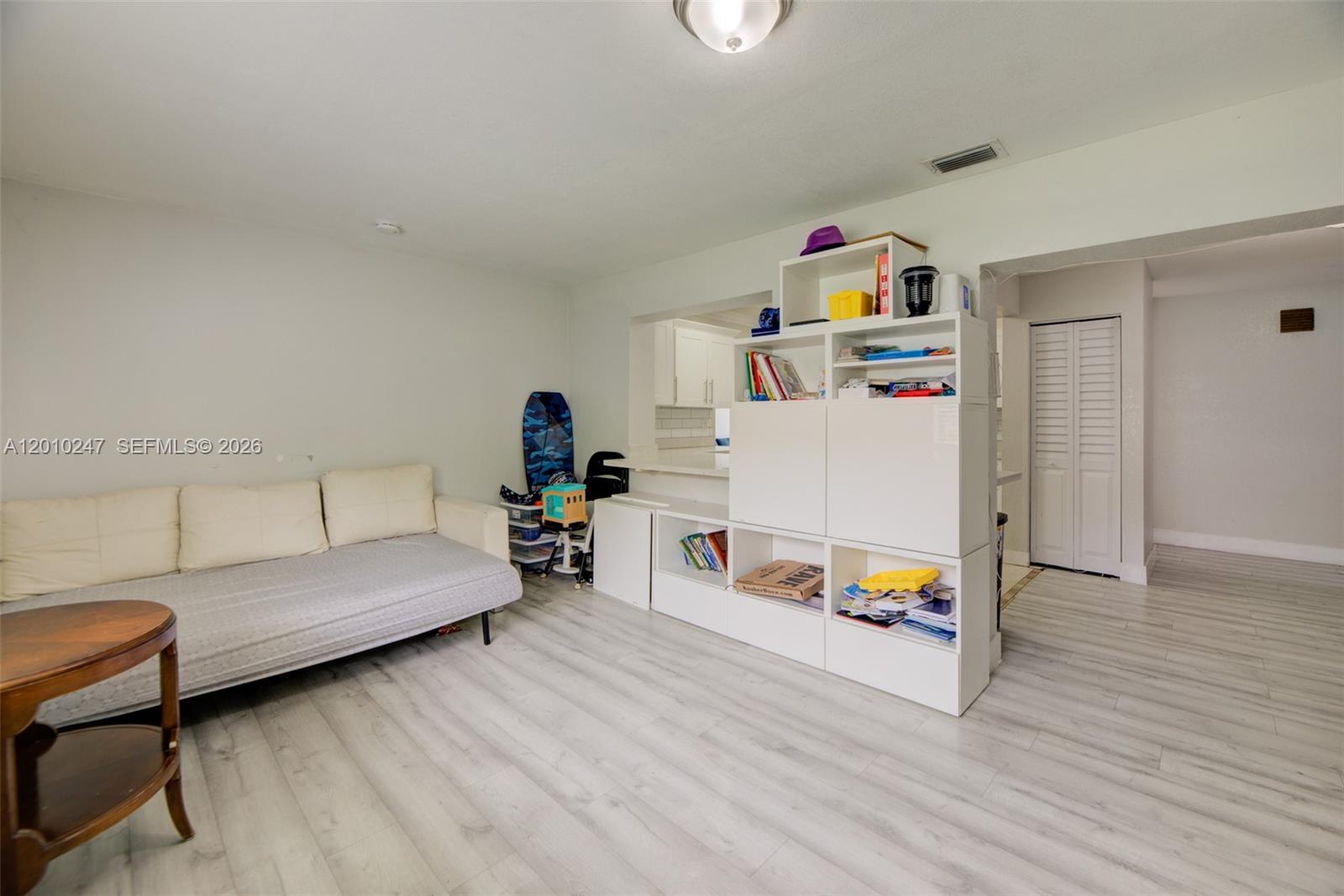 7454 NW 48th Pl, Lauderhill FL 33319