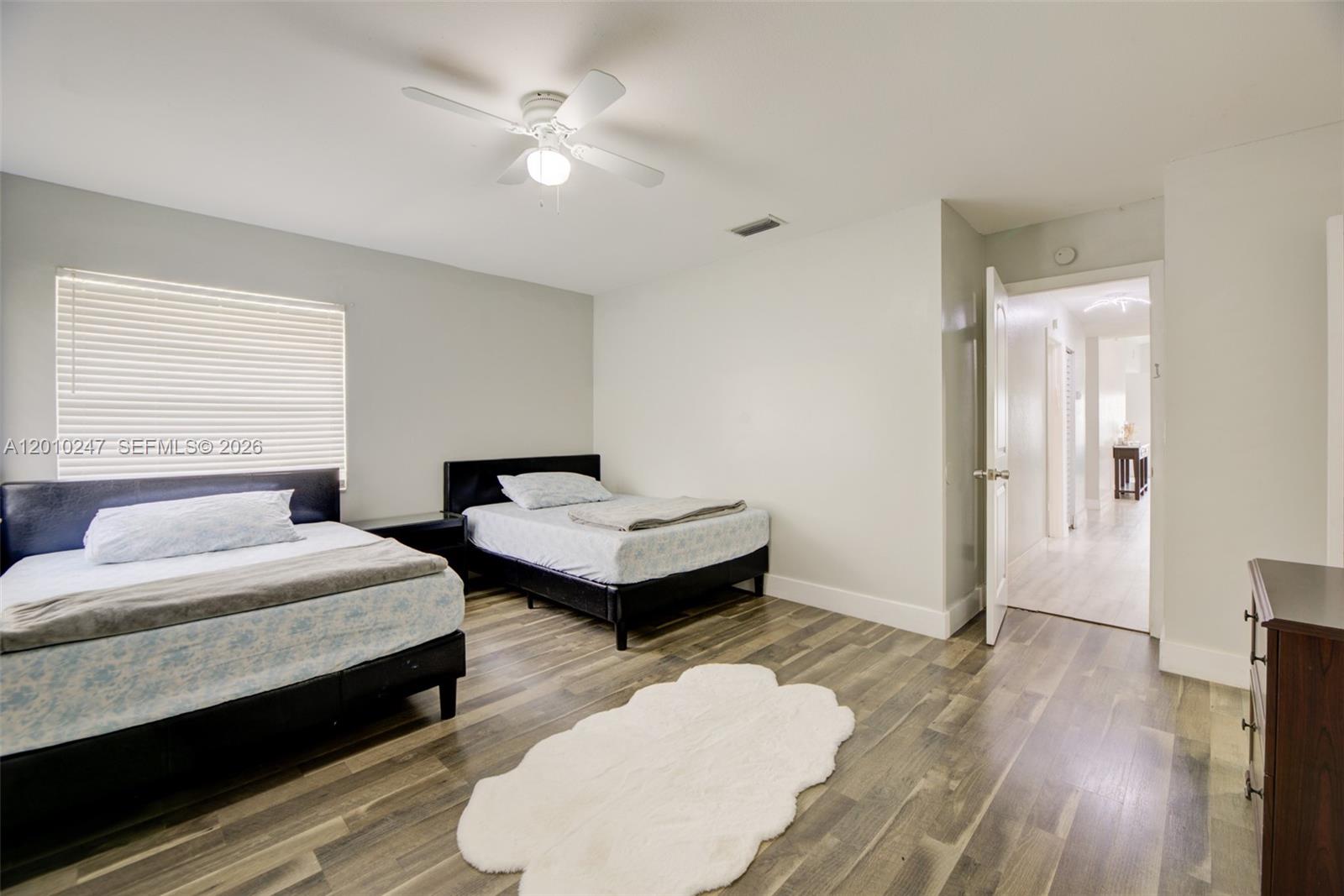 7454 NW 48th Pl, Lauderhill FL 33319