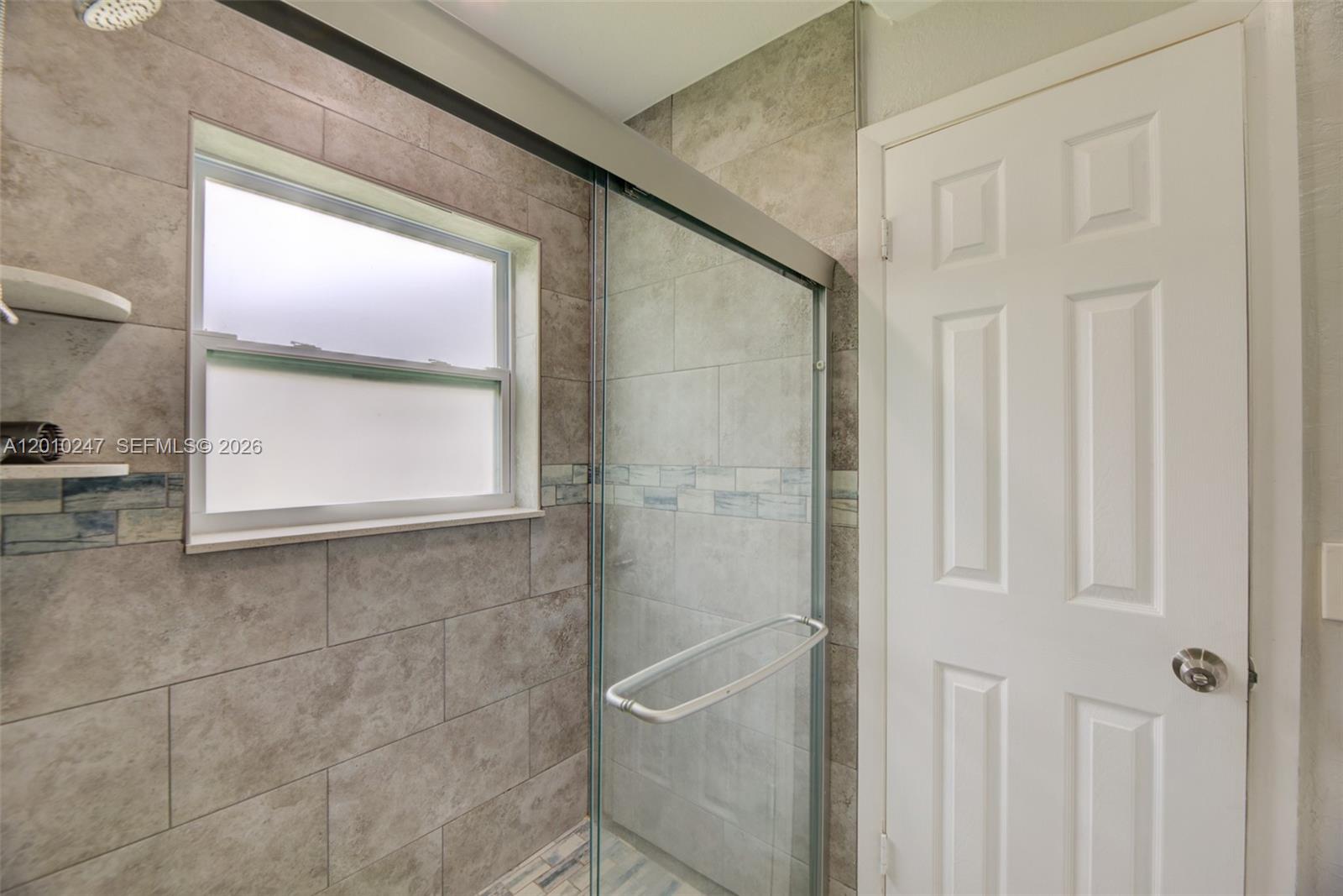 7454 NW 48th Pl, Lauderhill FL 33319