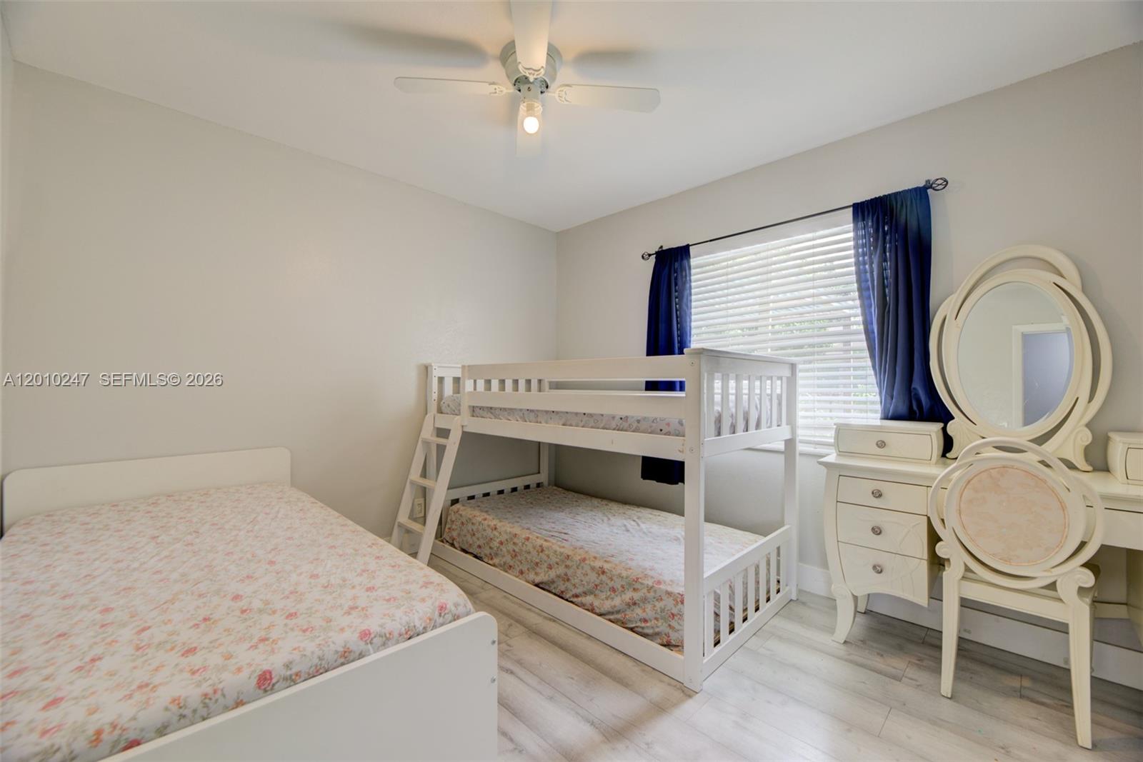 7454 NW 48th Pl, Lauderhill FL 33319