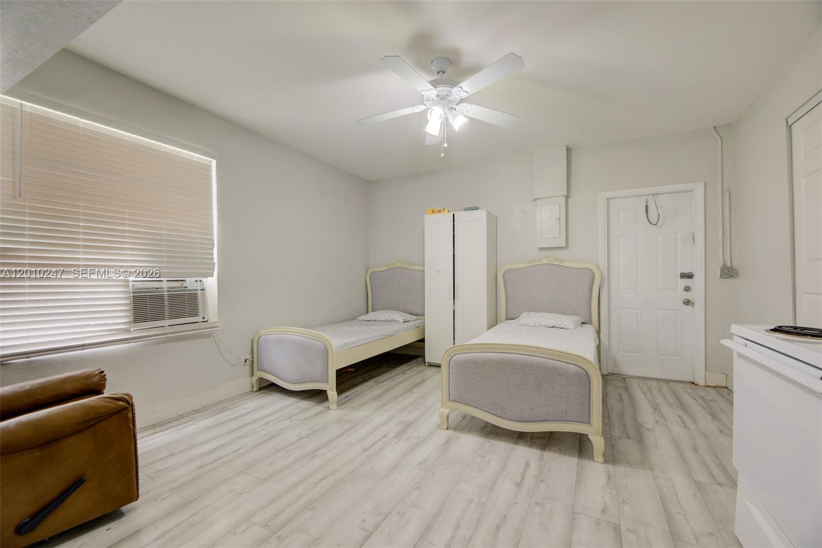 7454 NW 48th Pl, Lauderhill FL 33319