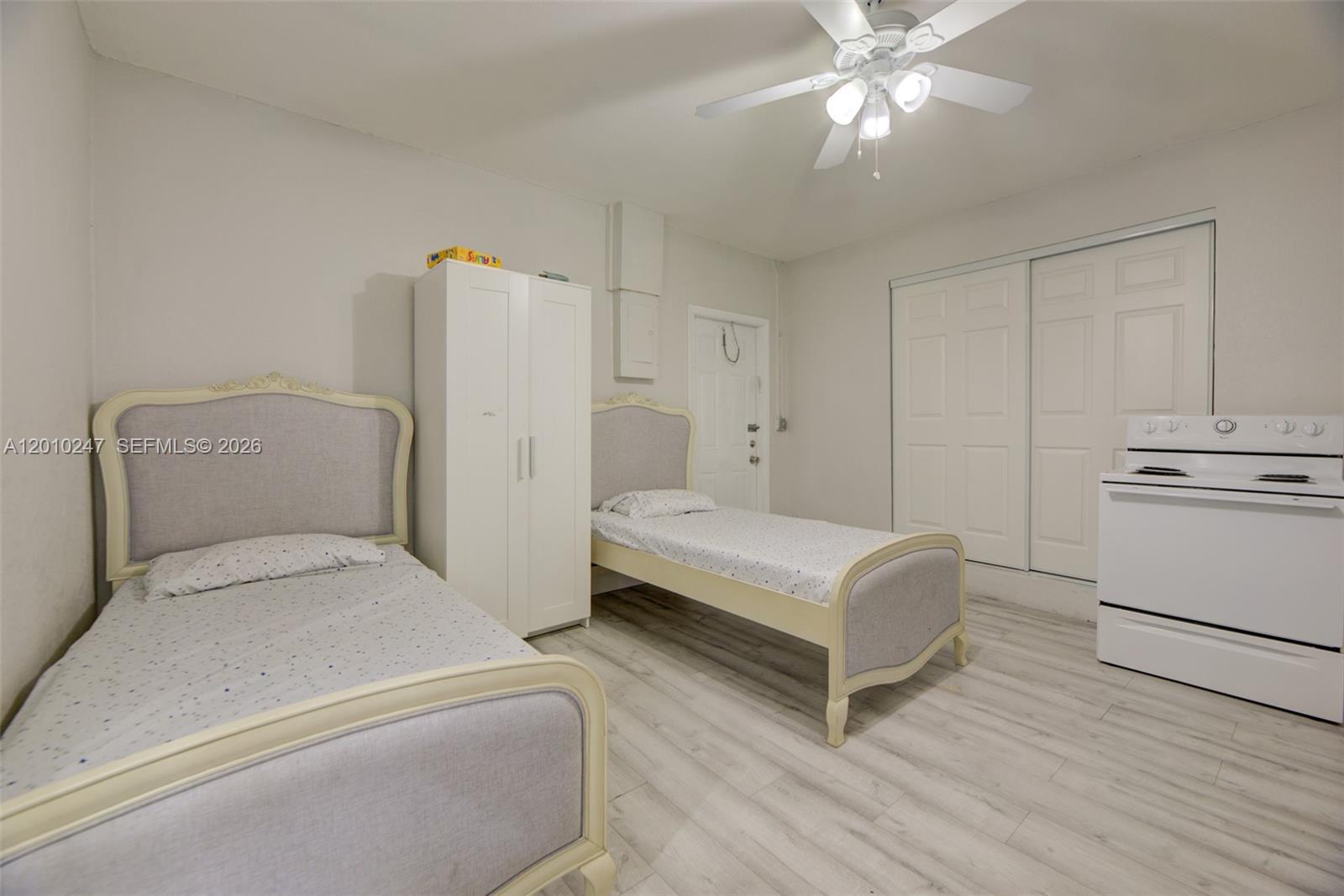 7454 NW 48th Pl, Lauderhill FL 33319