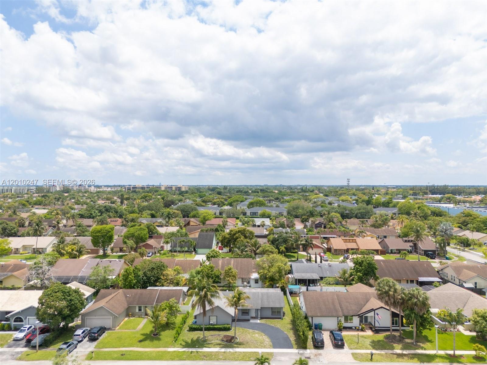 7454 NW 48th Pl, Lauderhill FL 33319