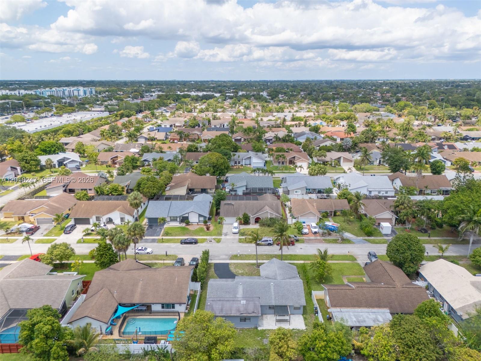 7454 NW 48th Pl, Lauderhill FL 33319