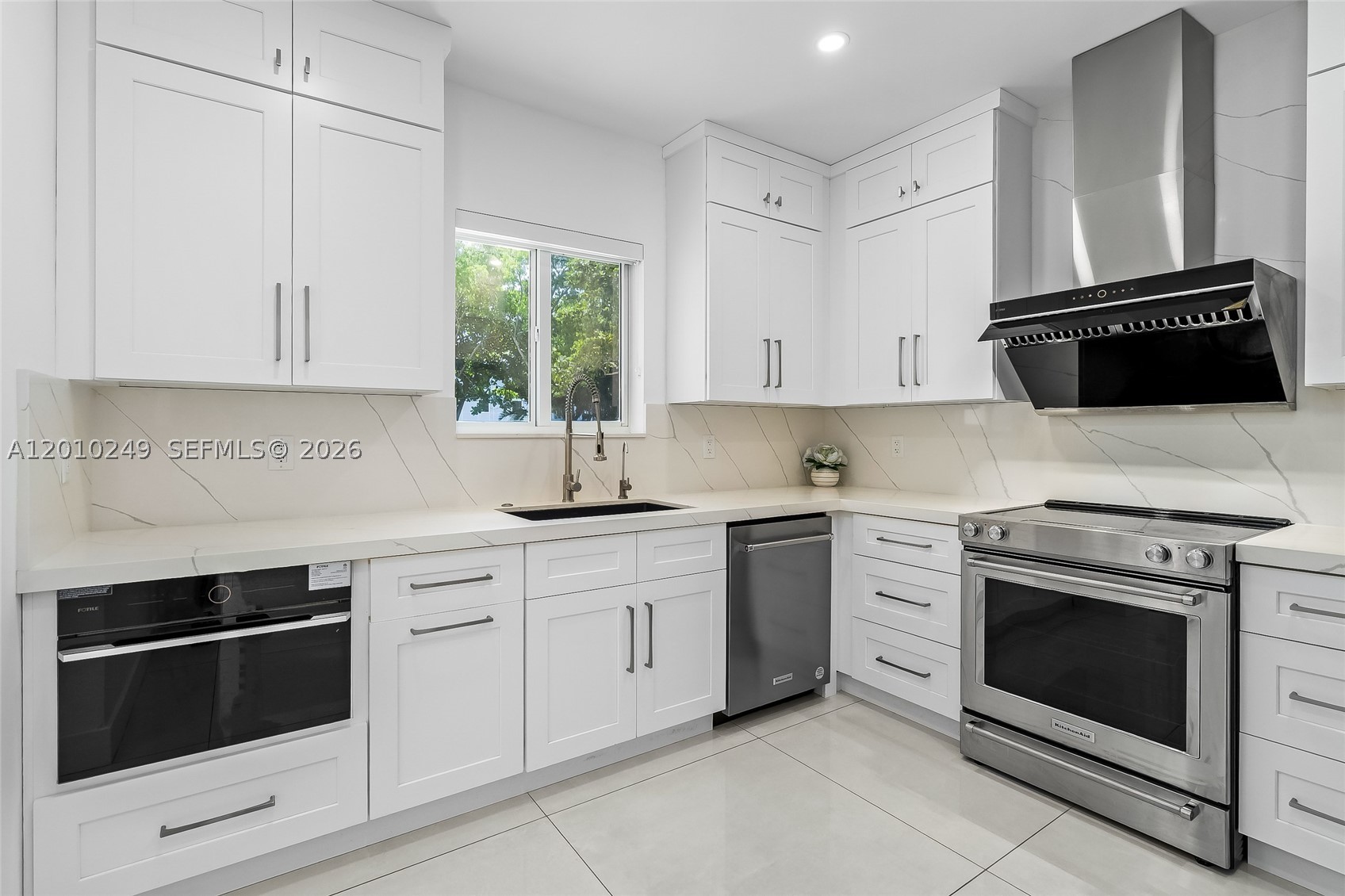 7800 SW 57th Ct, South Miami FL 33143