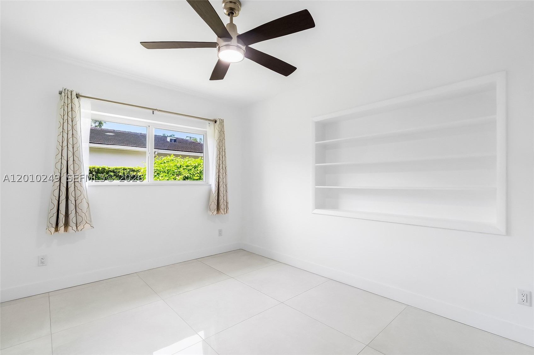 7800 SW 57th Ct, South Miami FL 33143