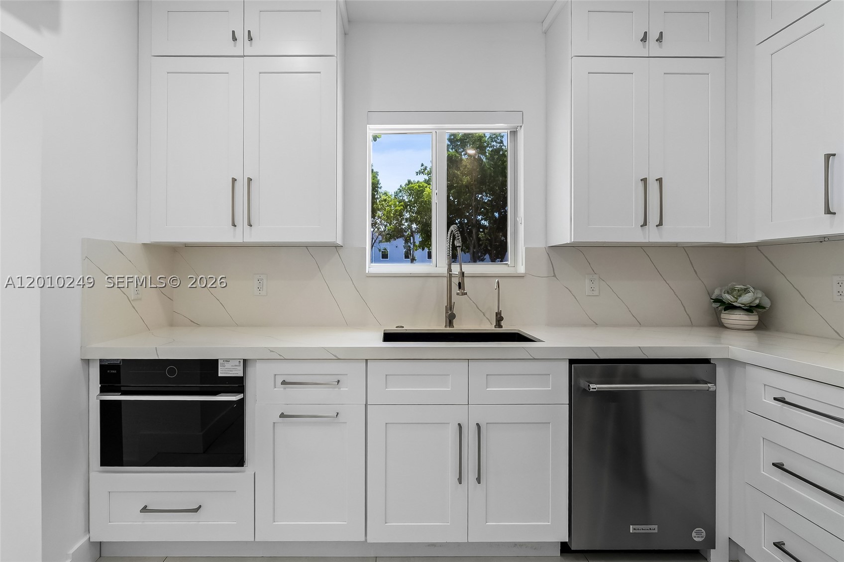 7800 SW 57th Ct, South Miami FL 33143