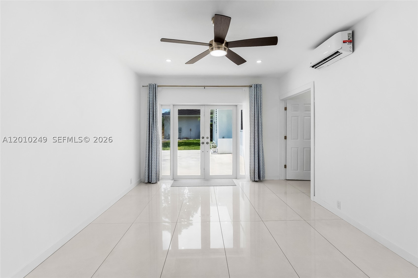 7800 SW 57th Ct, South Miami FL 33143
