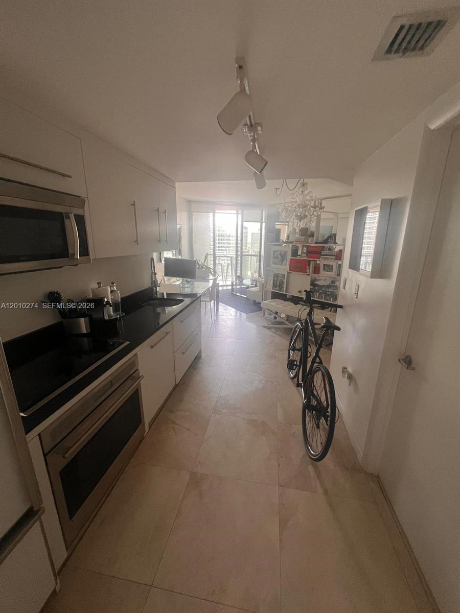 475 Brickell Ave #4508, Miami FL 33131