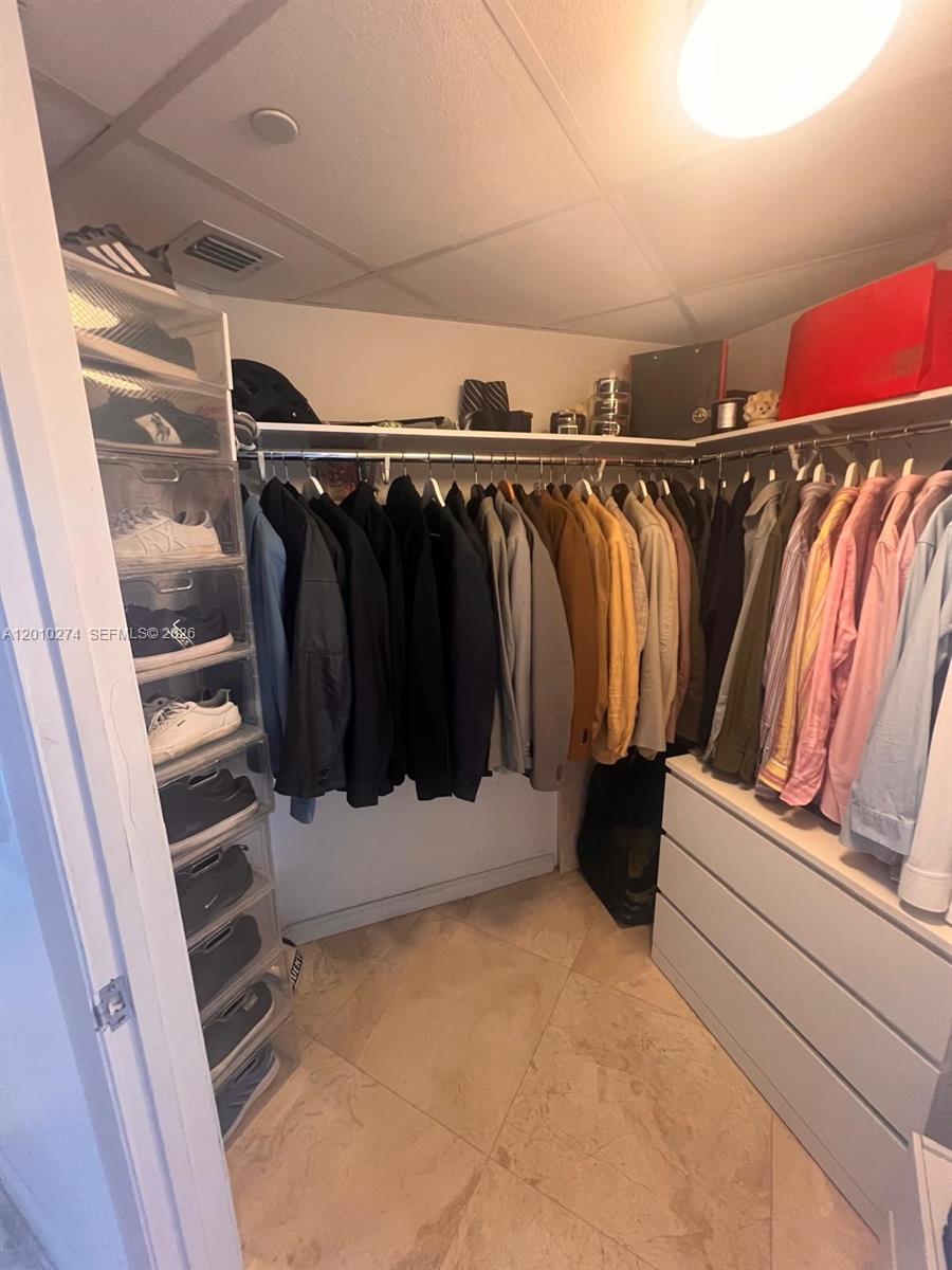475 Brickell Ave #4508, Miami FL 33131