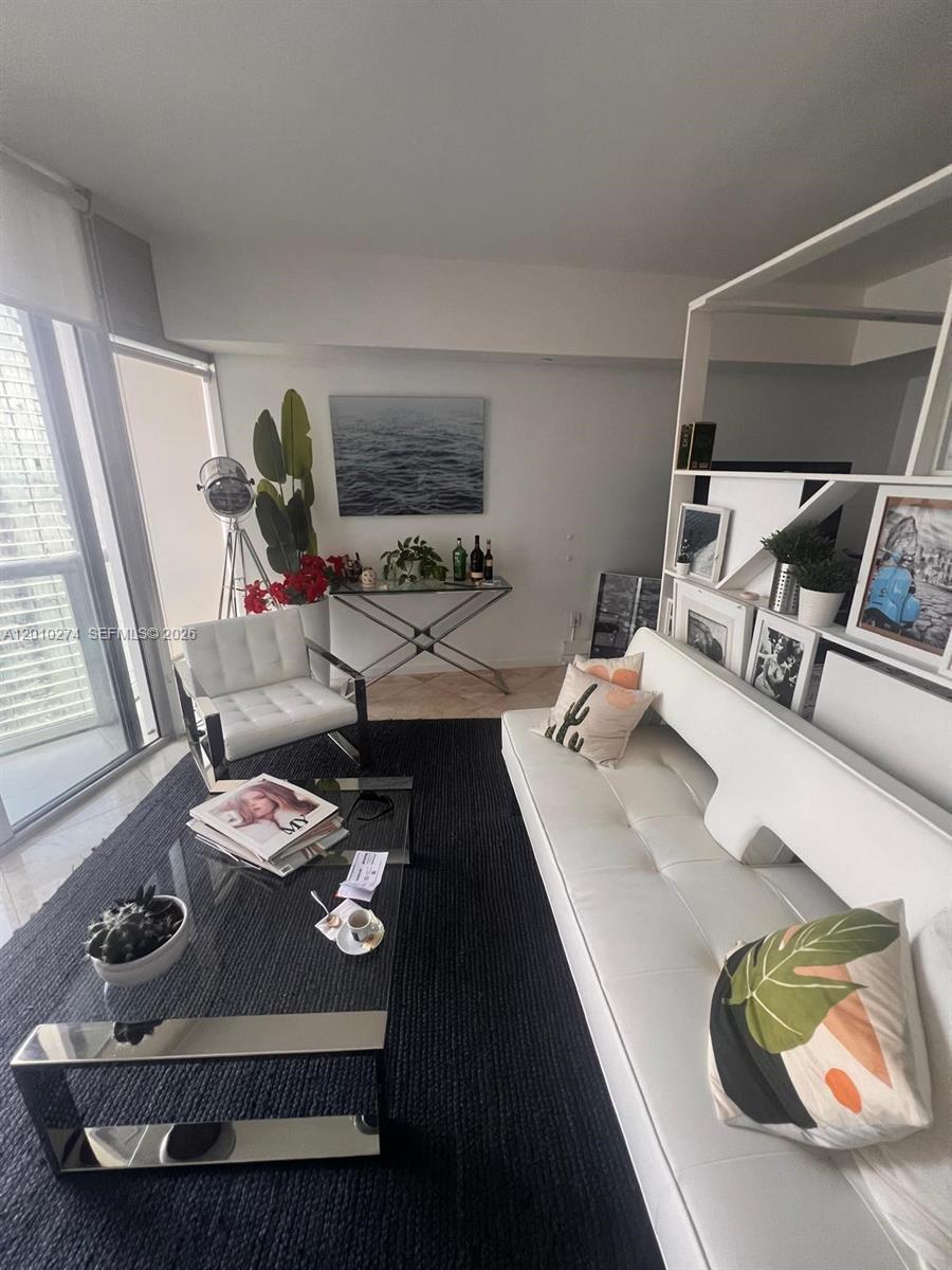 475 Brickell Ave #4508, Miami FL 33131