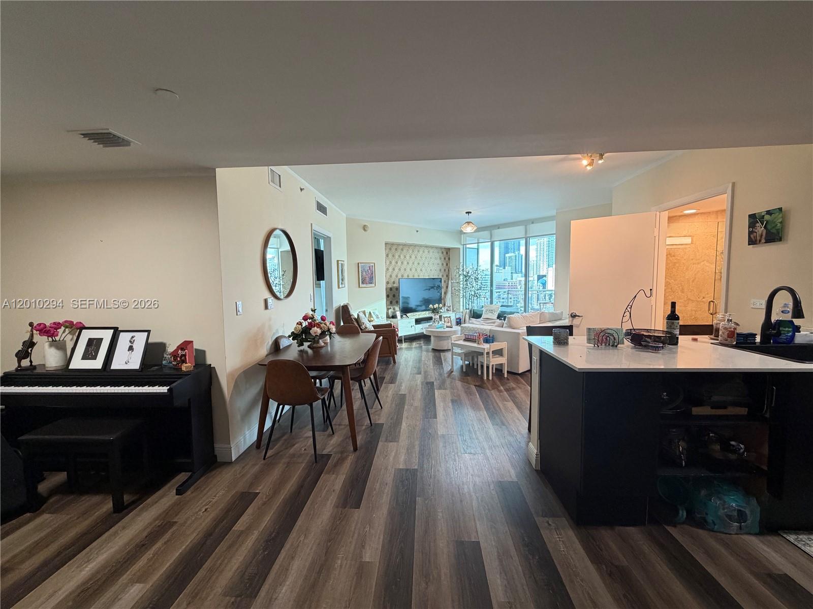 350 S Miami Ave #1503, Miami FL 33130