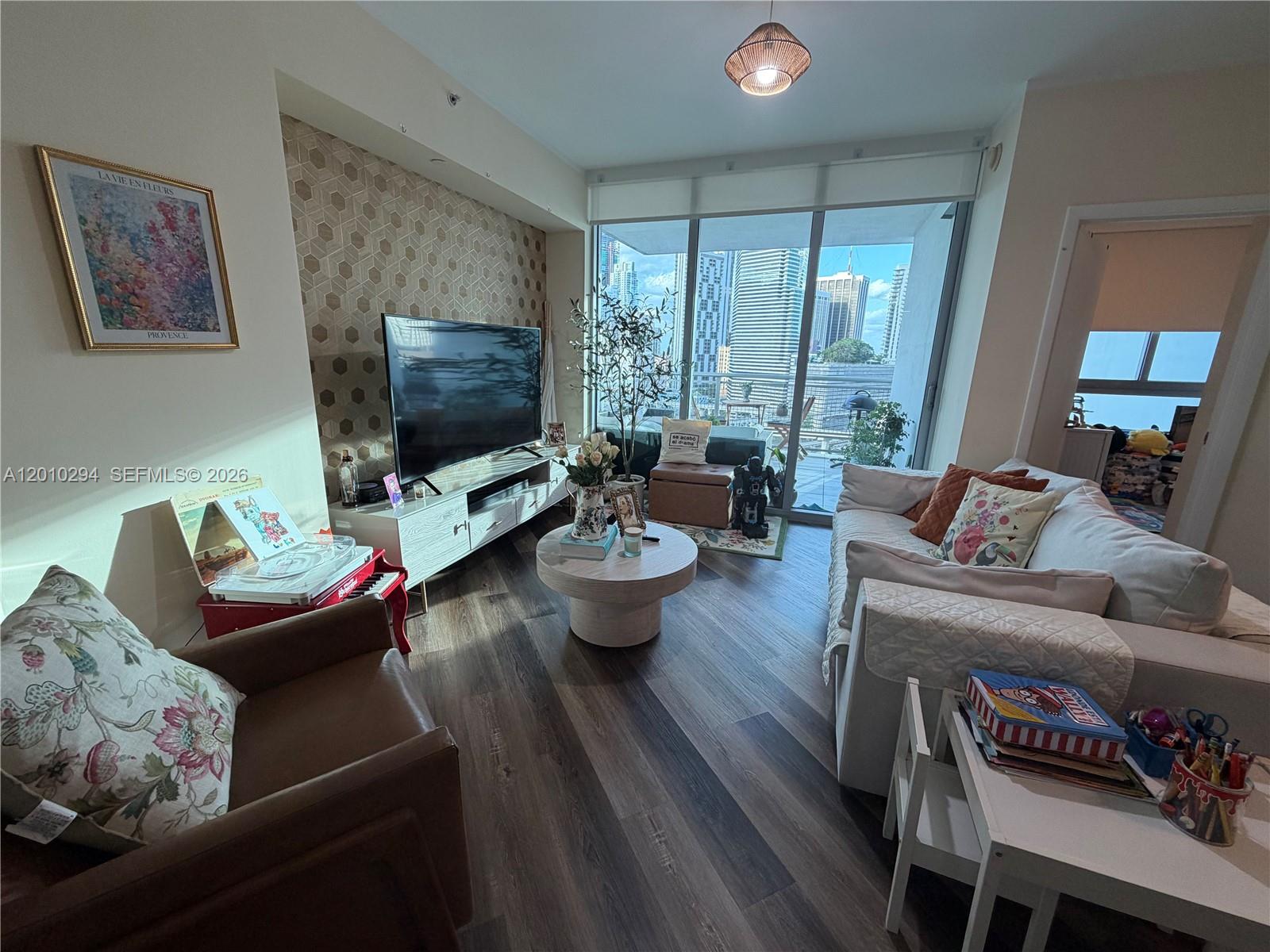 350 S Miami Ave #1503, Miami FL 33130