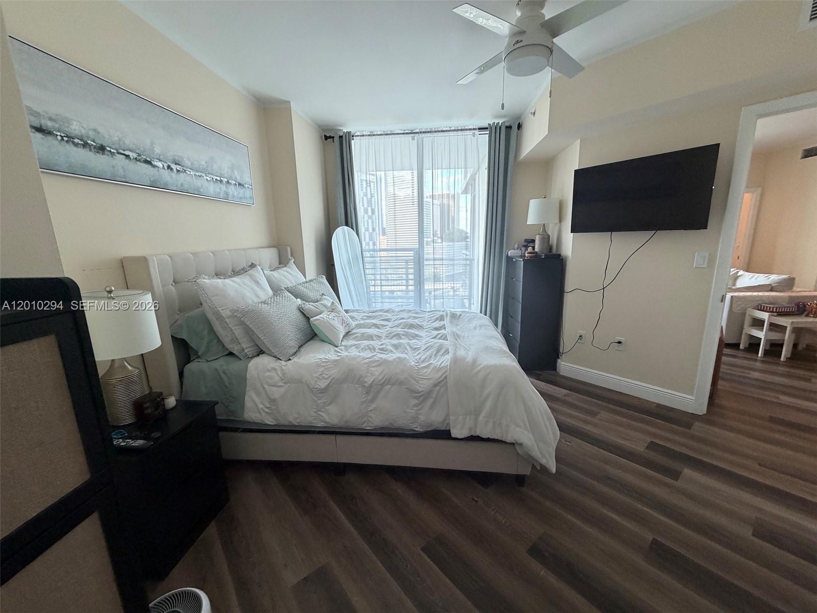 350 S Miami Ave #1503, Miami FL 33130