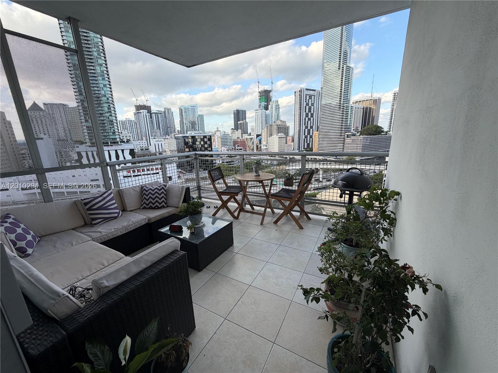 350 S Miami Ave #1503, Miami FL 33130