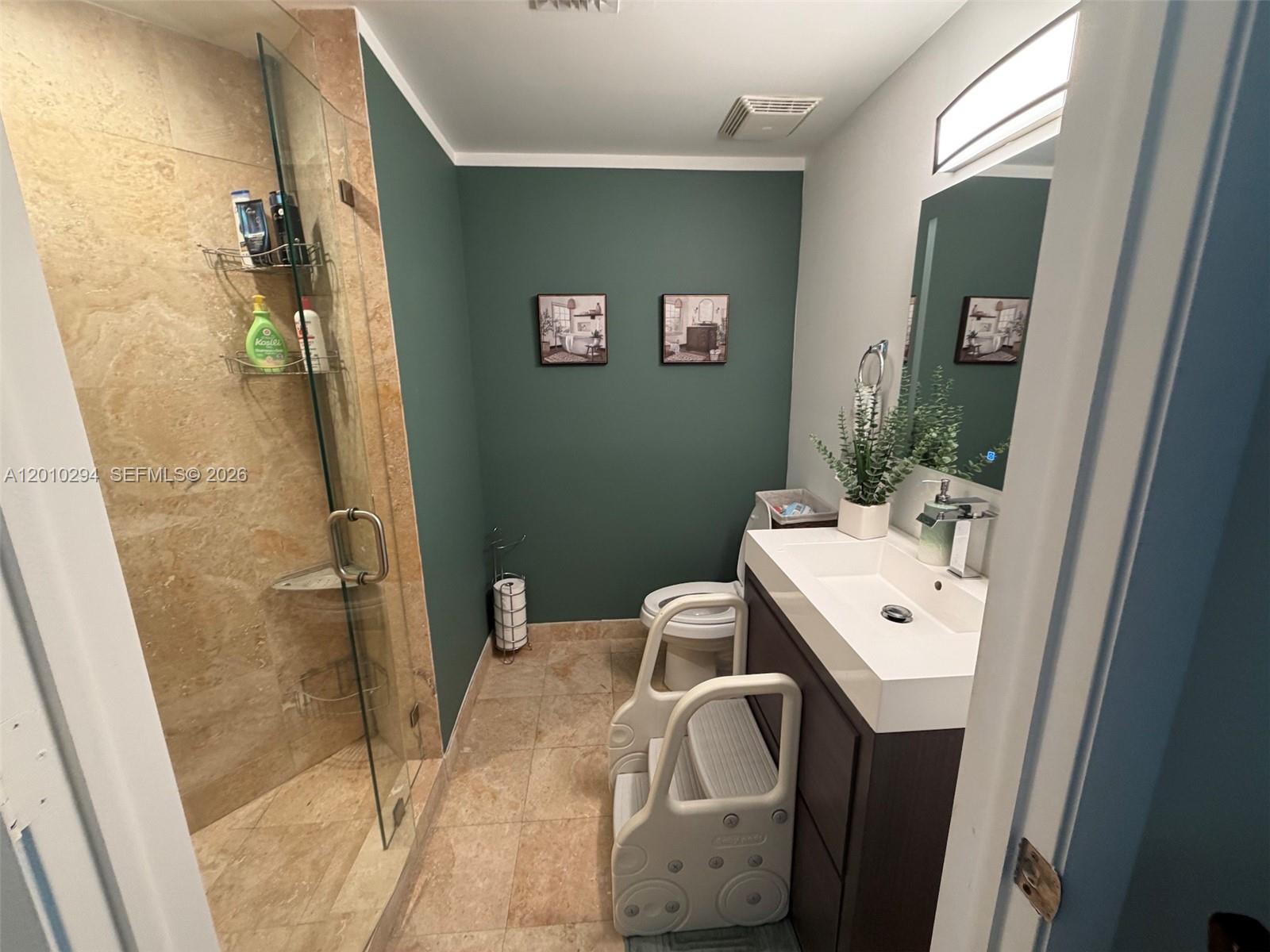 350 S Miami Ave #1503, Miami FL 33130
