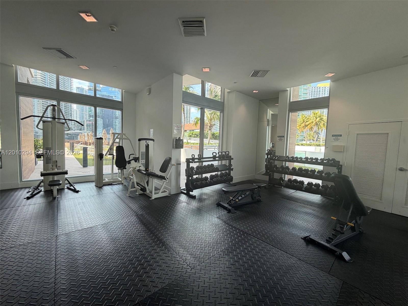 350 S Miami Ave #1503, Miami FL 33130