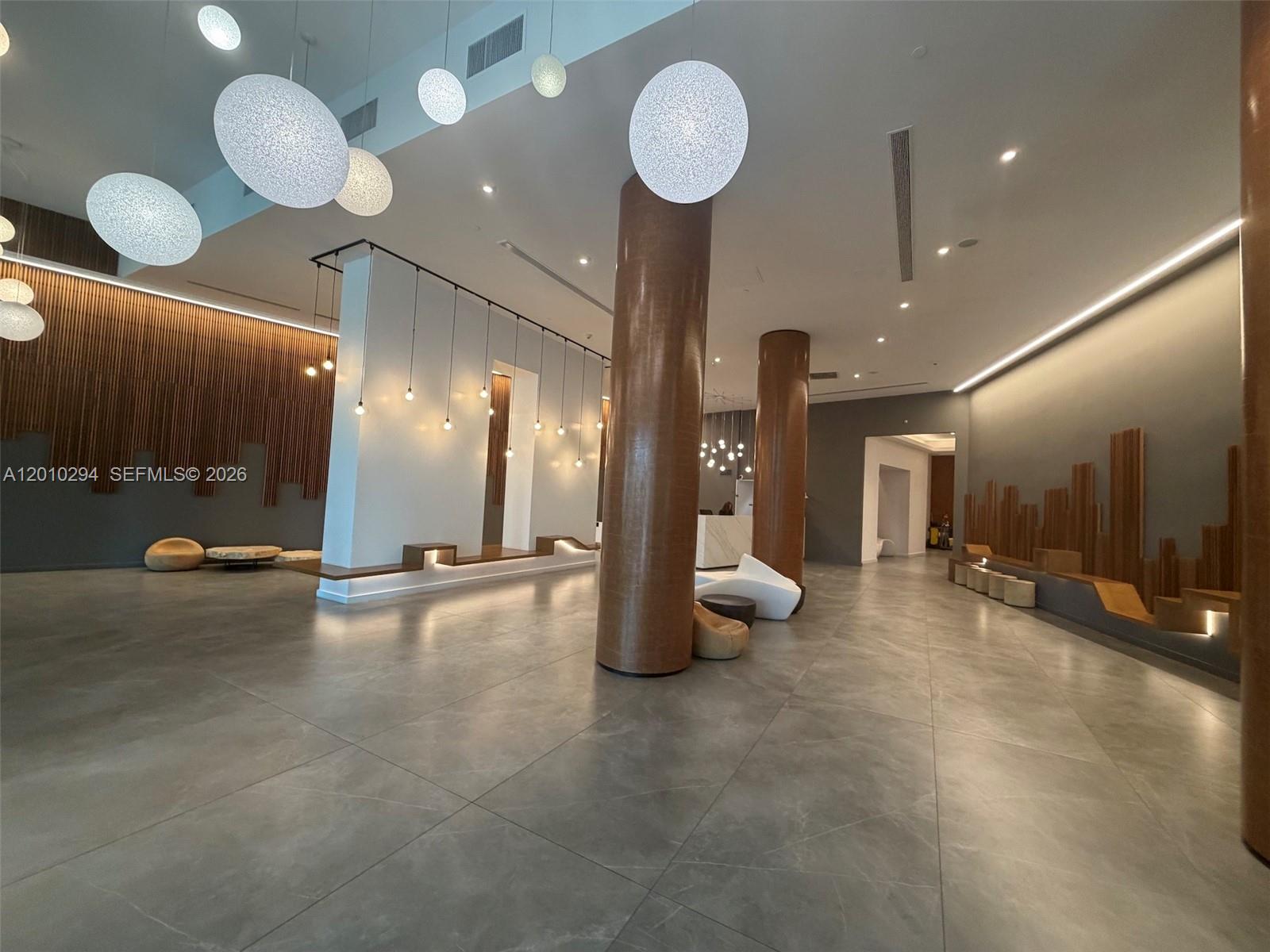 350 S Miami Ave #1503, Miami FL 33130