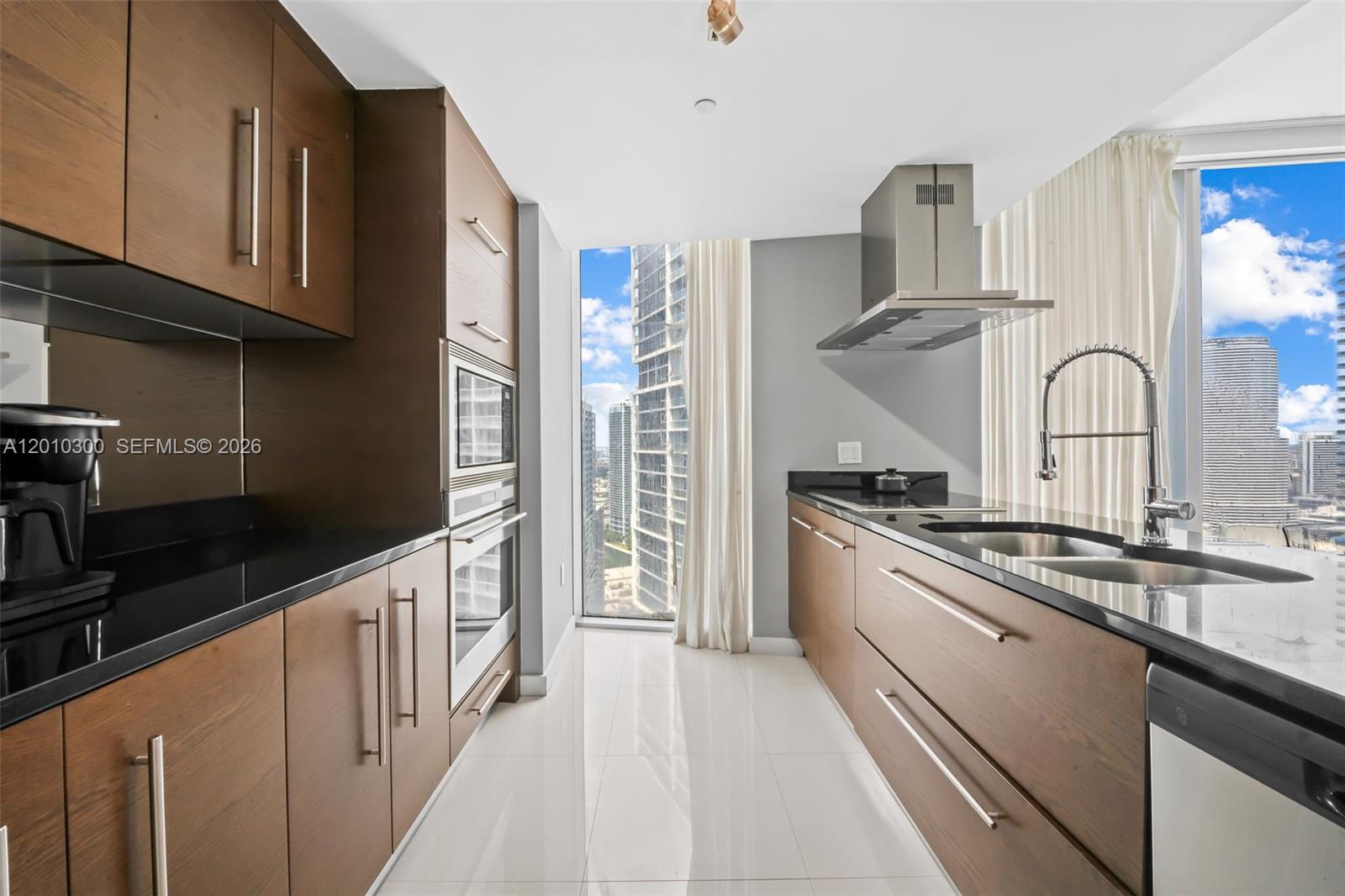 495 Brickell Ave #3710, Miami FL 33131