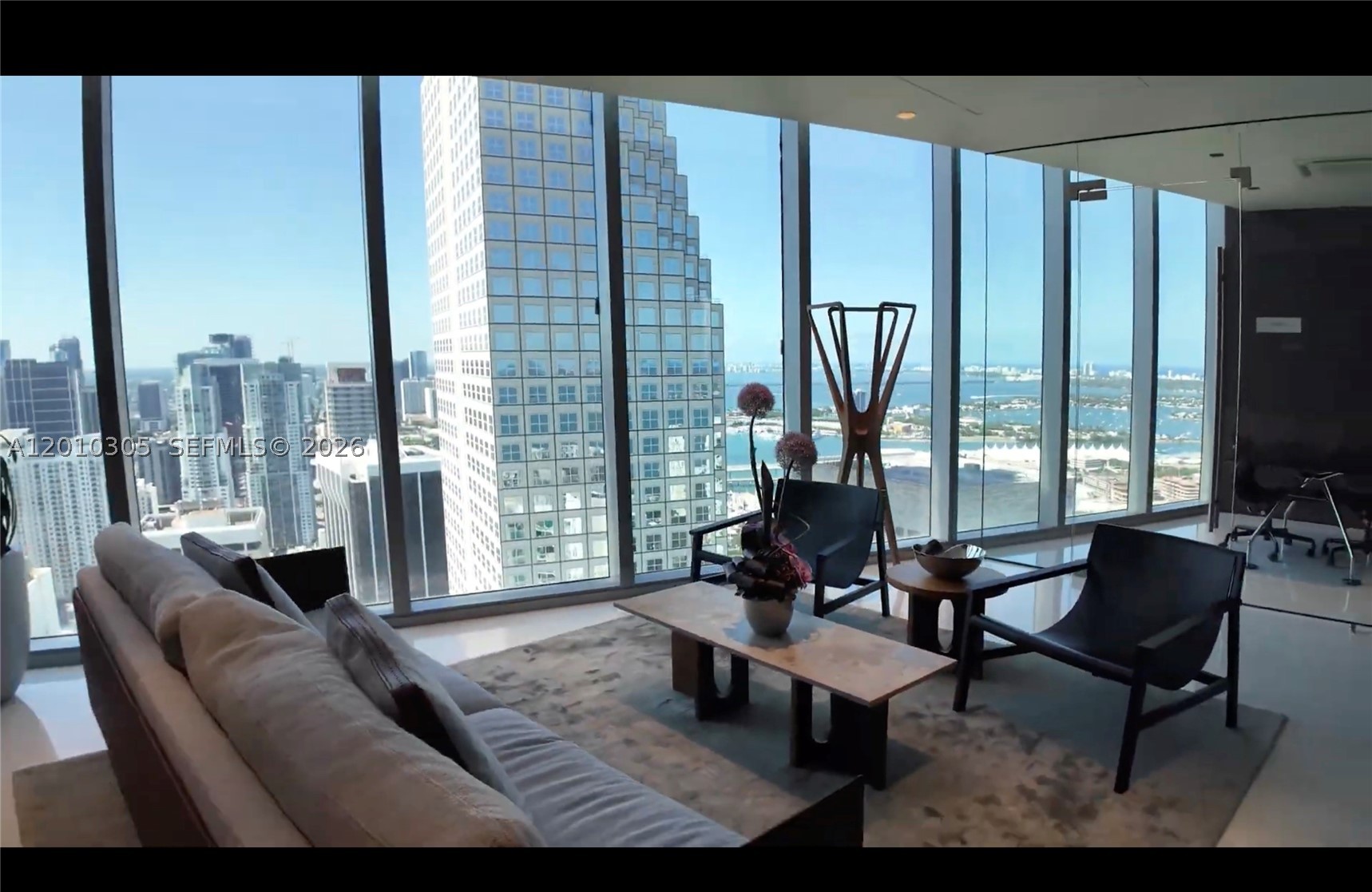 300 Biscayne Blvd Way #3503C, Miami FL 33131