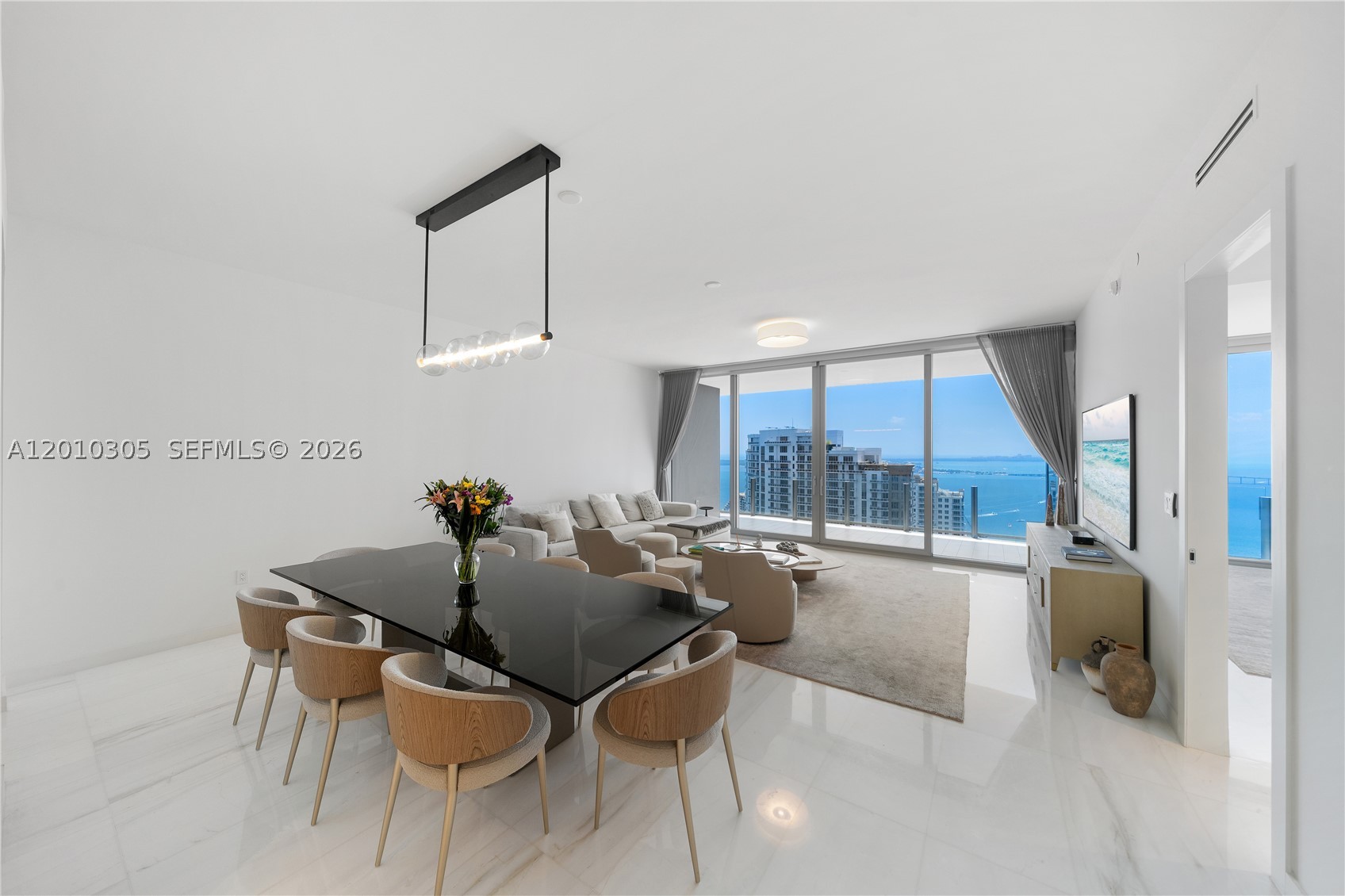 300 Biscayne Blvd Way #3503C, Miami FL 33131