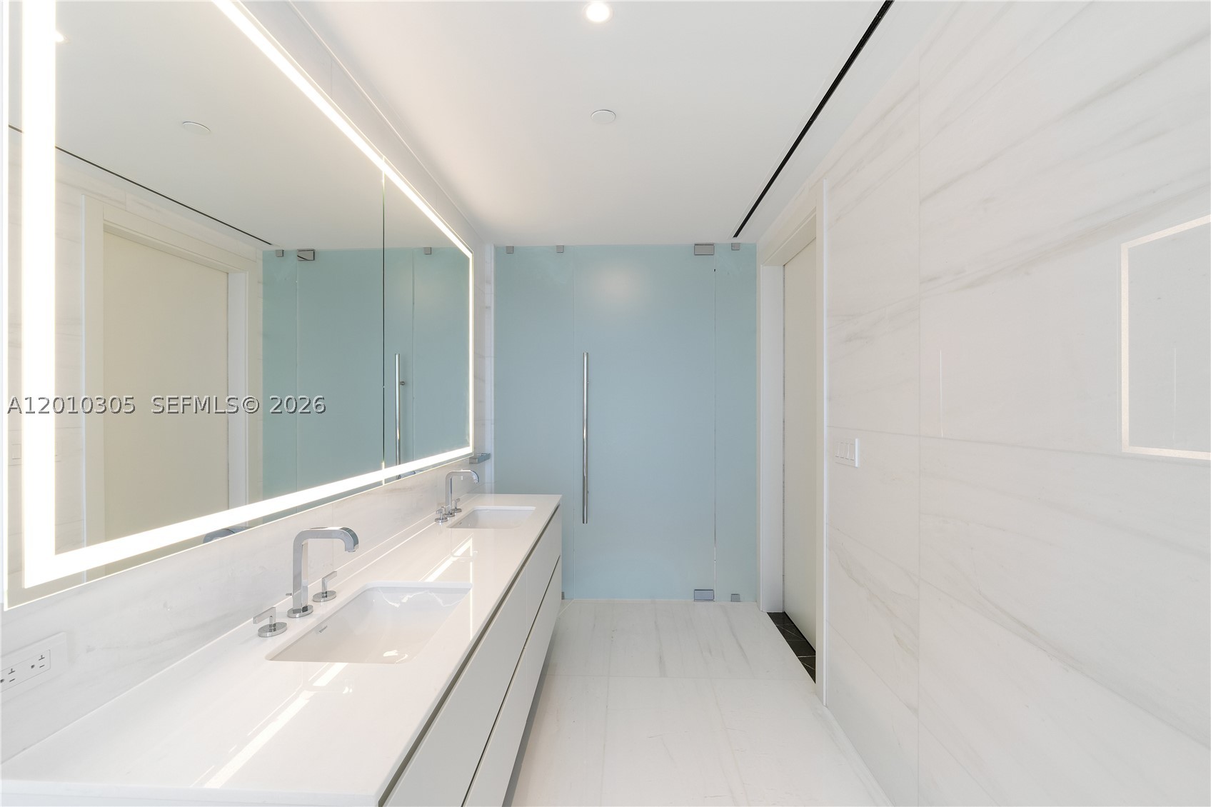 300 Biscayne Blvd Way #3503C, Miami FL 33131