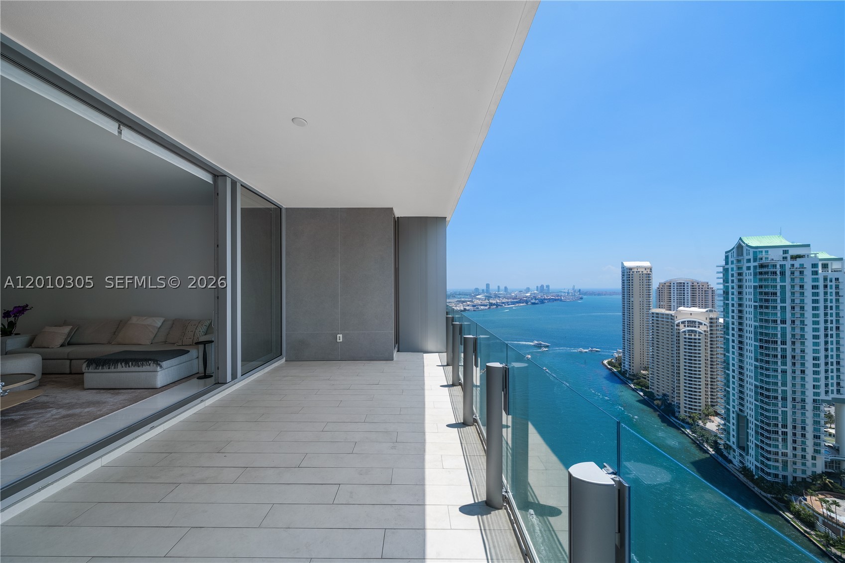 300 Biscayne Blvd Way #3503C, Miami FL 33131