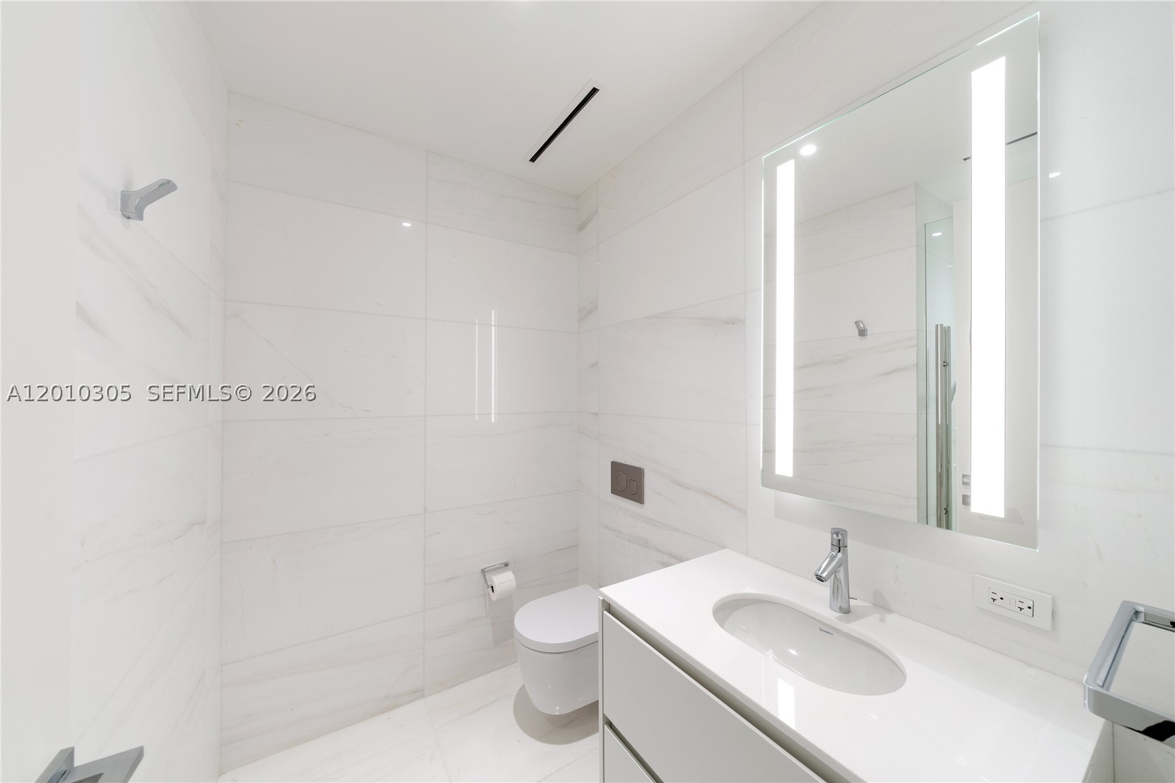 300 Biscayne Blvd Way #3503C, Miami FL 33131