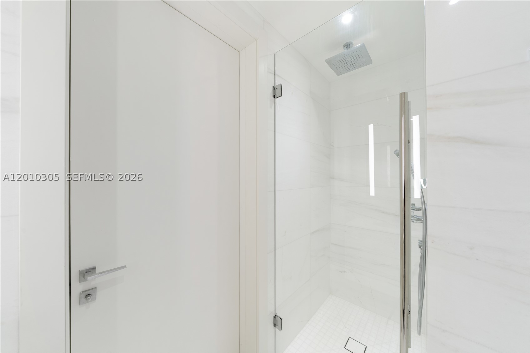 300 Biscayne Blvd Way #3503C, Miami FL 33131