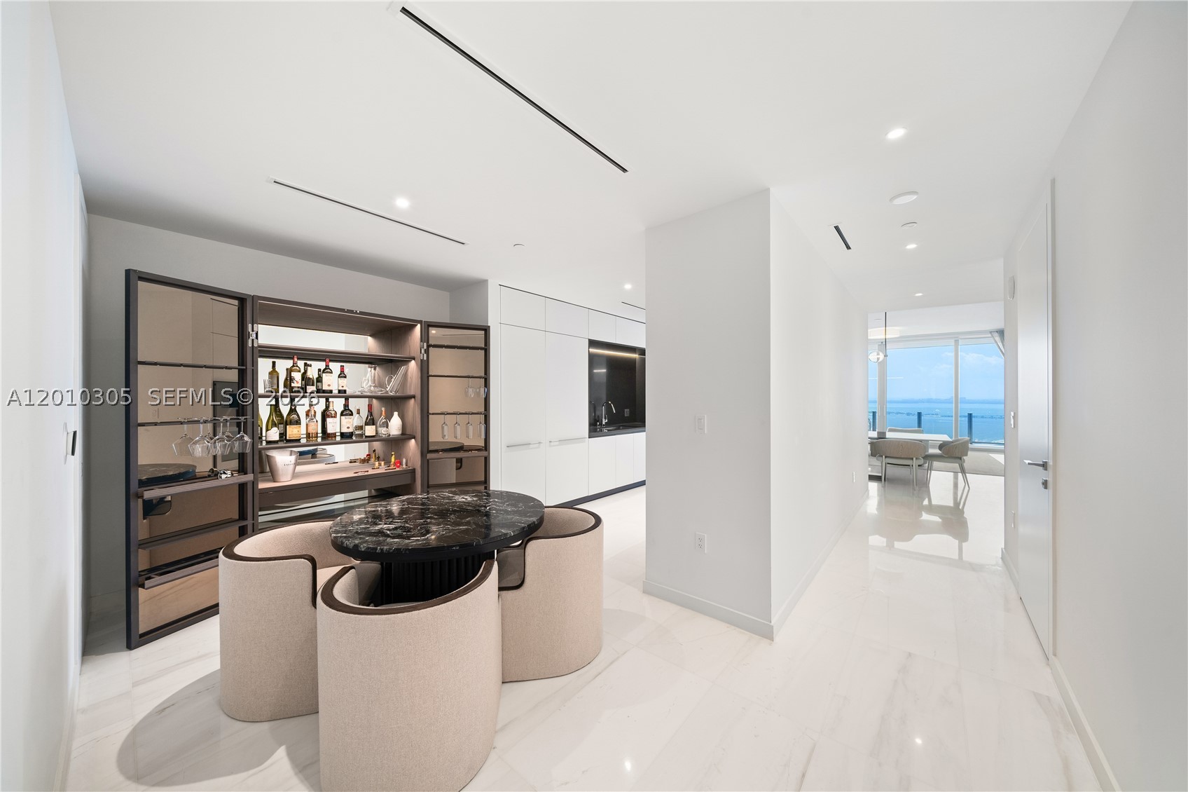 300 Biscayne Blvd Way #3503C, Miami FL 33131