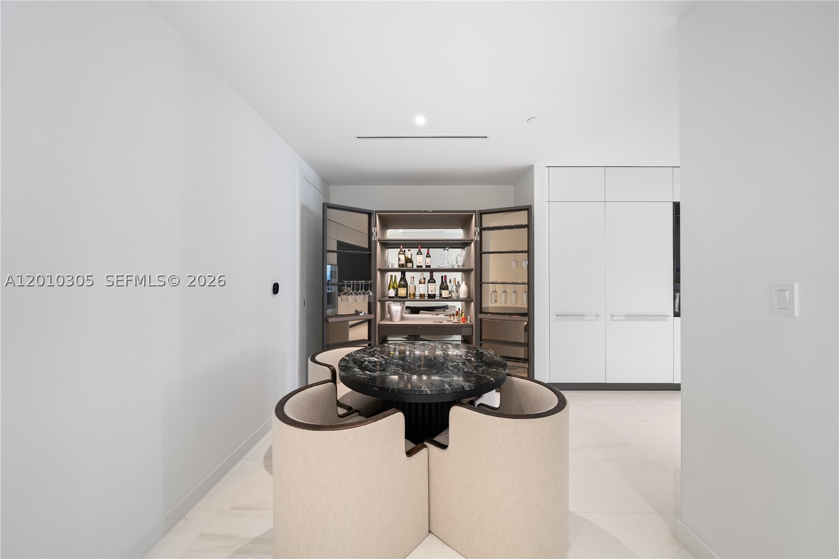 300 Biscayne Blvd Way #3503C, Miami FL 33131